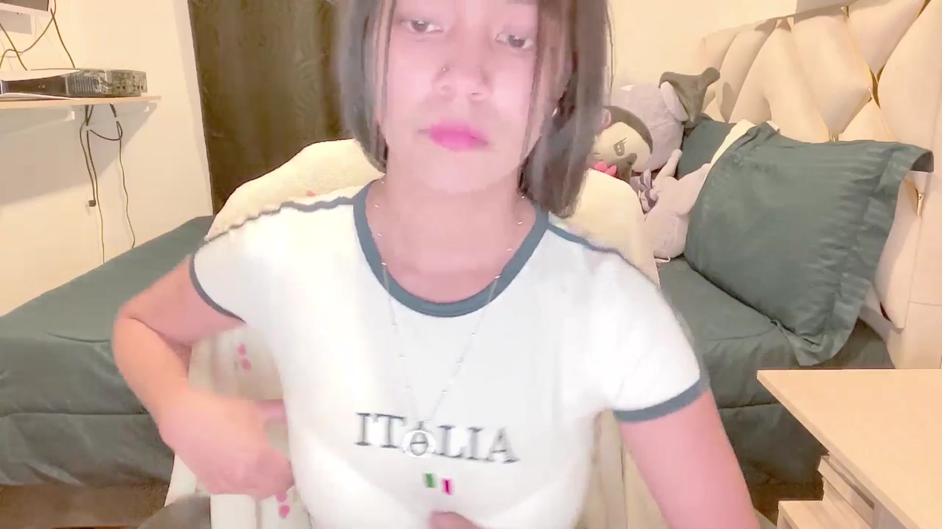 Gallery image thumbnail from Oxxme_'s myfreecams stream on, 07/04/2025, 03:34 image 12 of 20