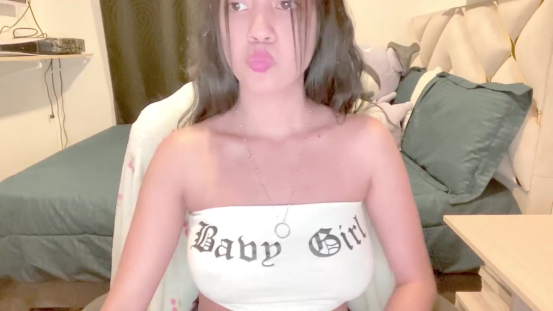 Gallery image thumbnail from Oxxme_'s myfreecams stream on, 07/08/2025, 04:22 image 6 of 20