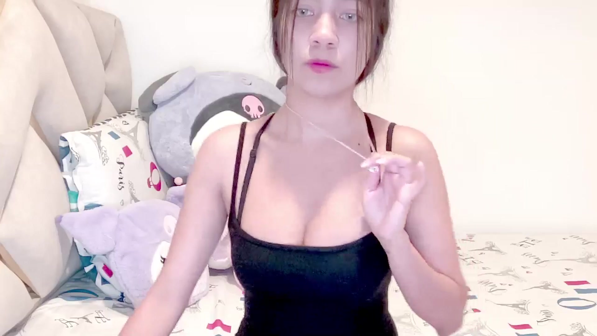 Gallery image thumbnail from Oxxme_'s myfreecams stream on, 08/01/2025, 03:40 image 4 of 20