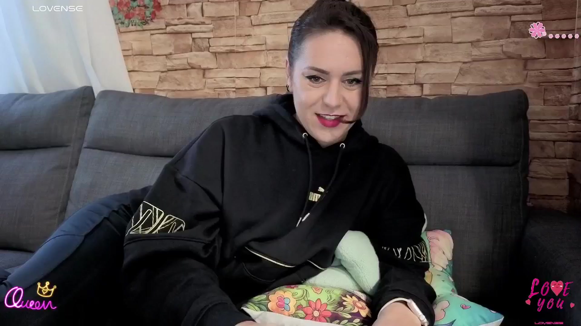Gallery image thumbnail from Oxytocin's myfreecams stream on, 03/24/2026, 09:01 image 17 of 20