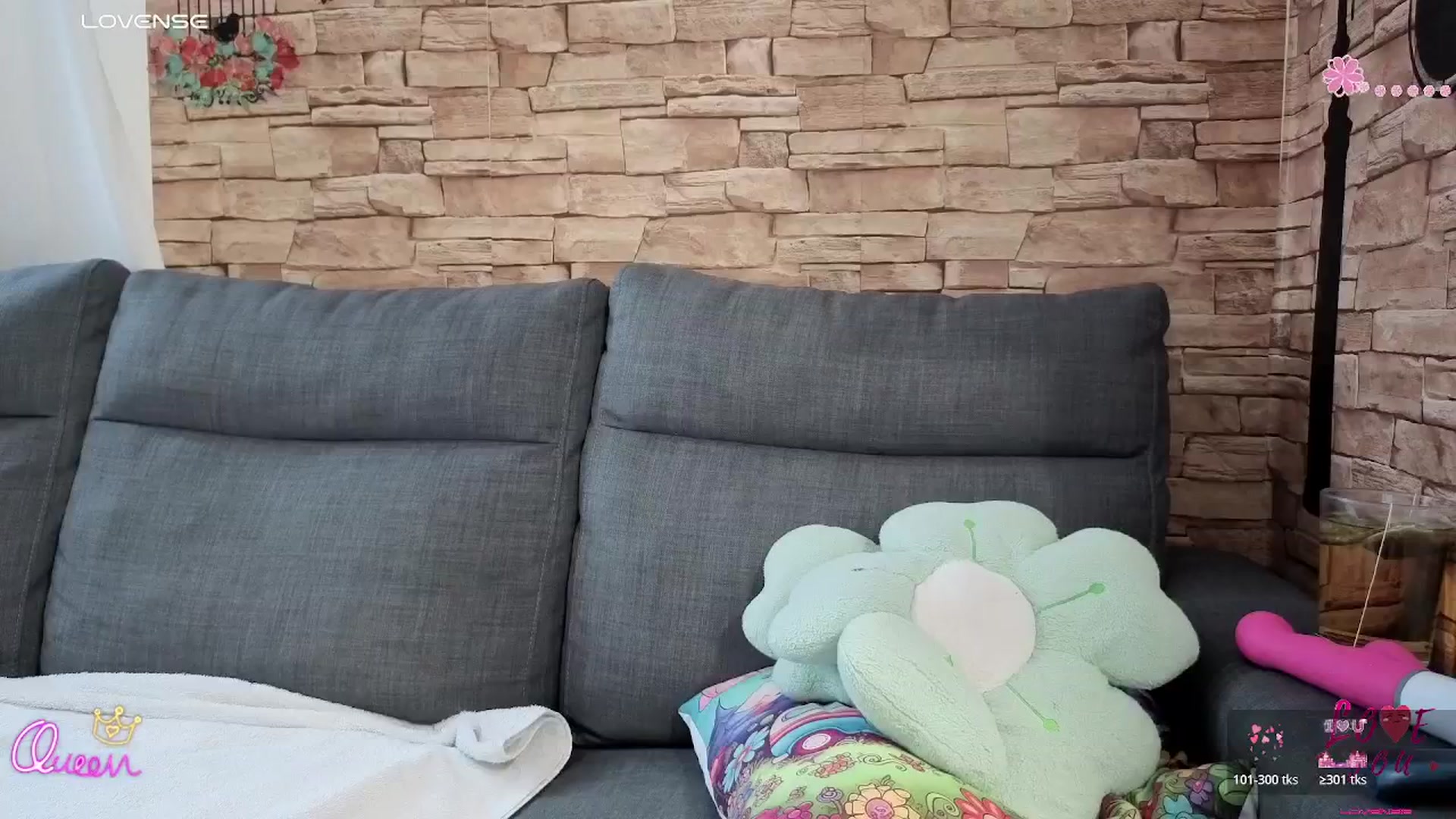 Gallery image thumbnail from Oxytocin's myfreecams stream on, 04/14/2026, 12:41 image 11 of 20