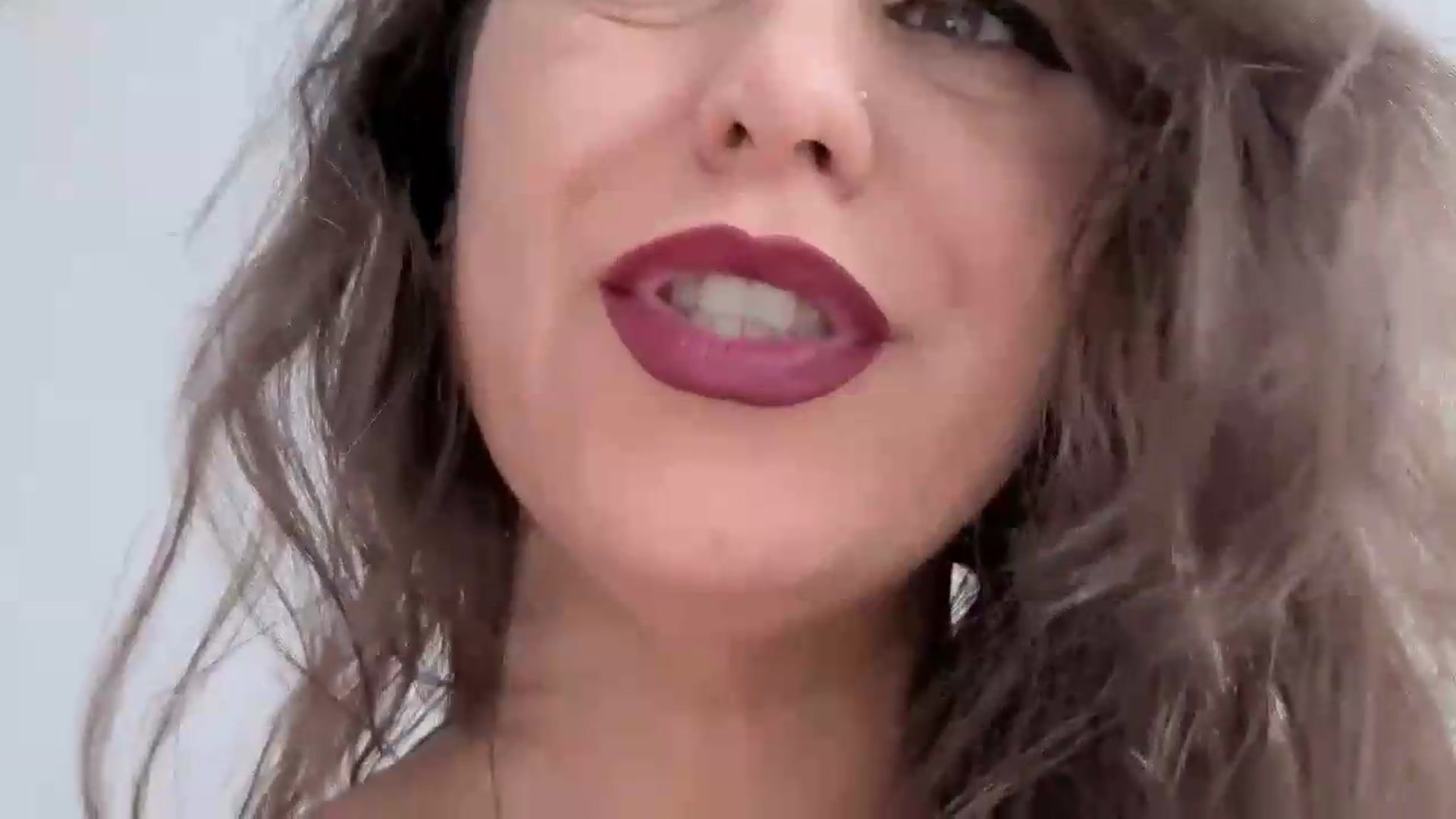 Gallery image thumbnail from Oxytocin's myfreecams stream on, 05/26/2026, 11:40 image 3 of 20