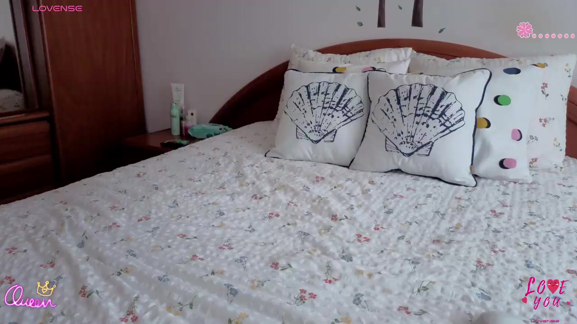 Gallery image thumbnail from Oxytocin's myfreecams stream on, 06/16/2026, 10:26 image 12 of 20