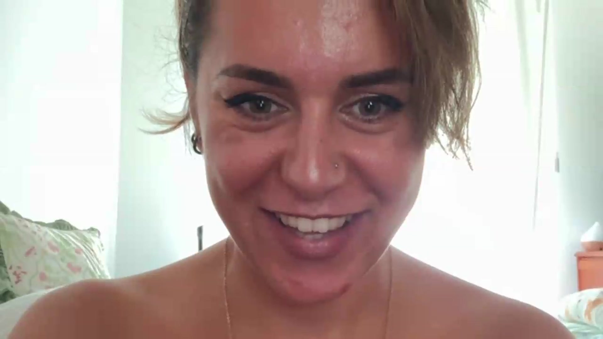 Gallery image thumbnail from Oxytocin's myfreecams stream on, 08/13/2026, 14:57 image 2 of 20
