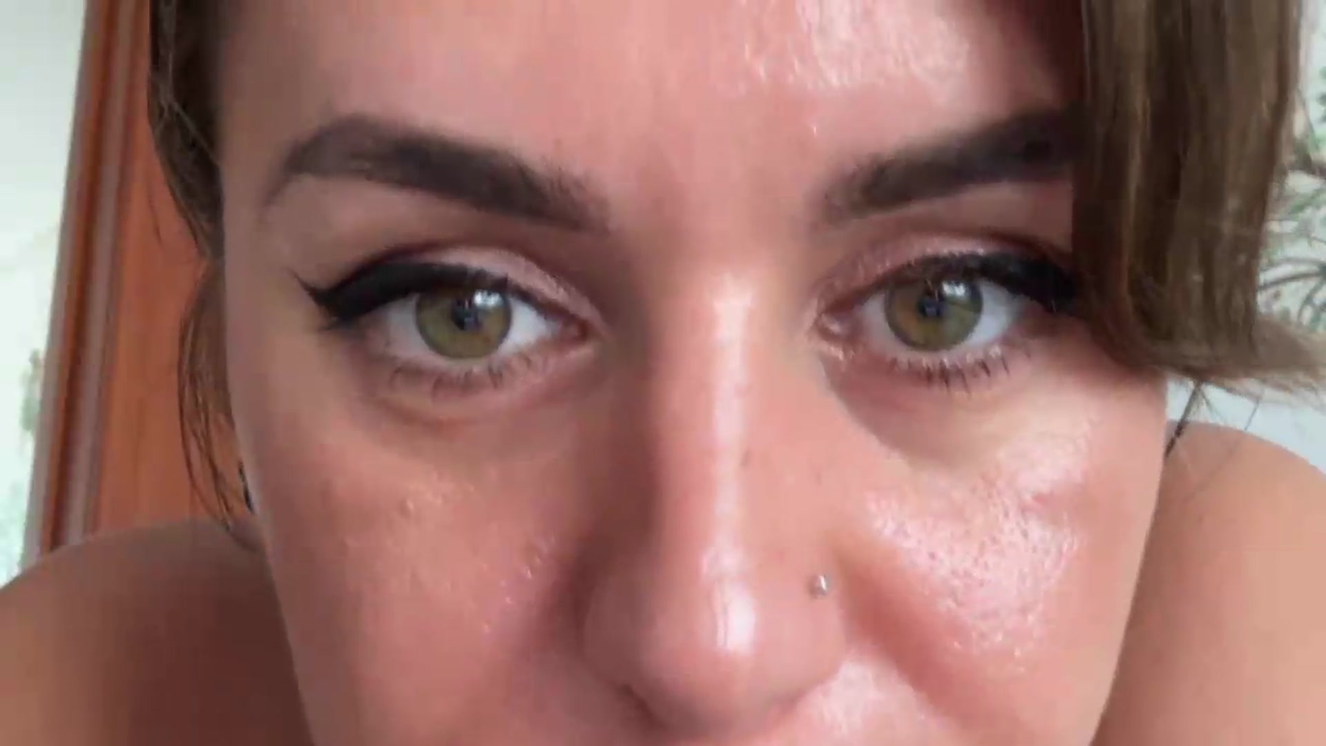 Gallery image thumbnail from Oxytocin's myfreecams stream on, 08/13/2026, 15:11 image 20 of 20