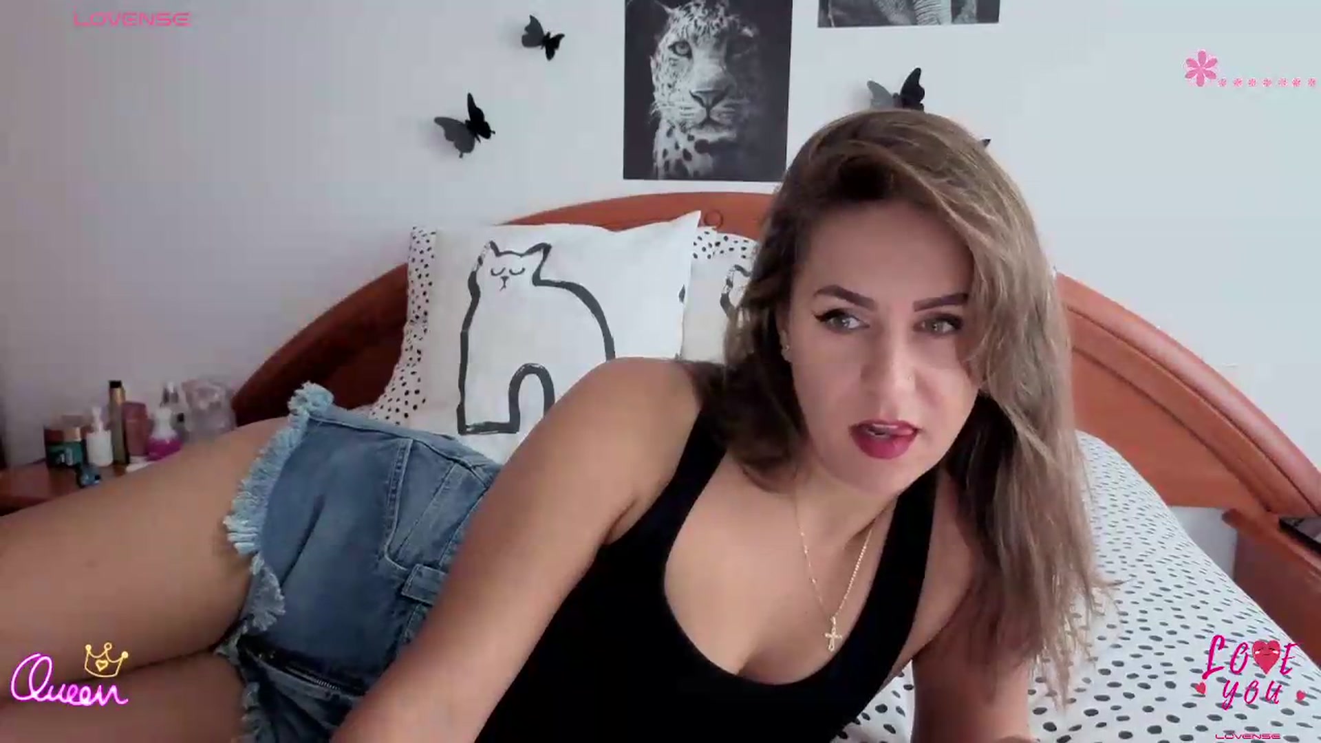 Gallery image thumbnail from Oxytocin's myfreecams stream on, 09/01/2026, 08:10 image 13 of 20