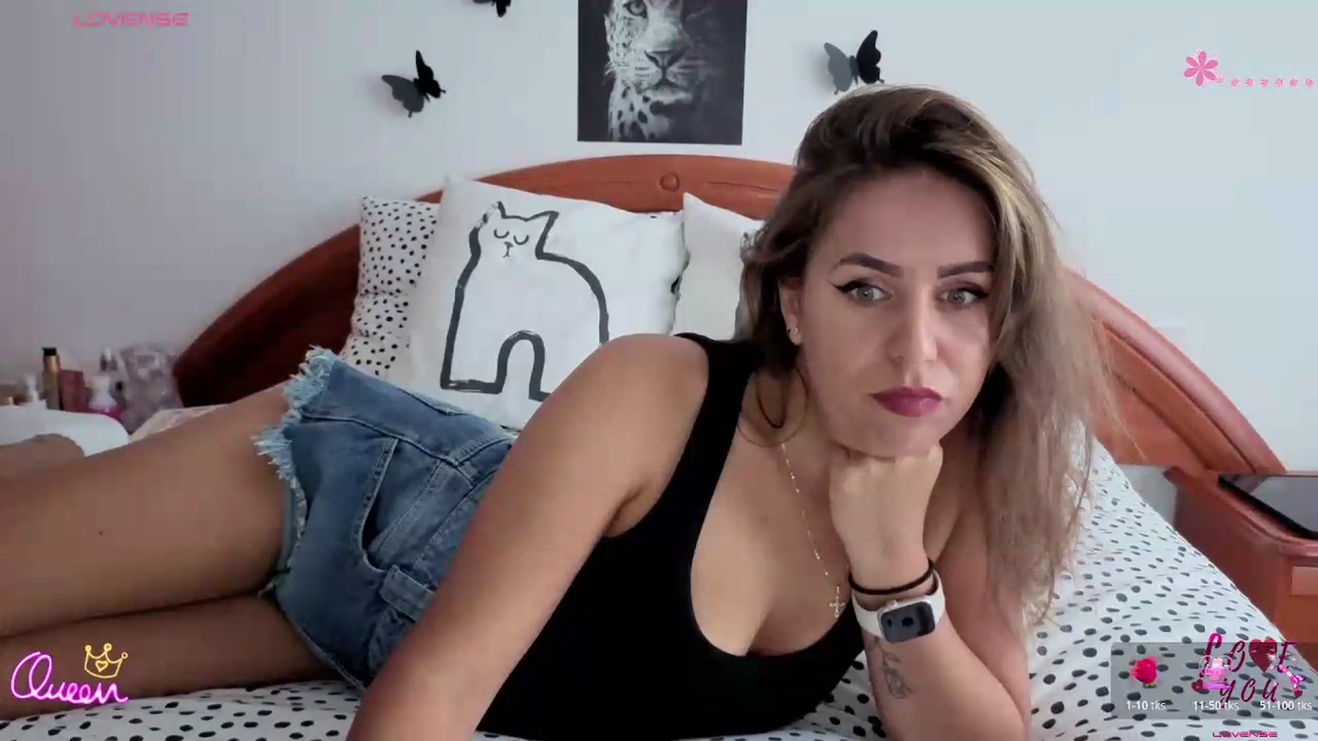 Gallery image thumbnail from Oxytocin's myfreecams stream on, 09/01/2026, 10:00 image 2 of 20