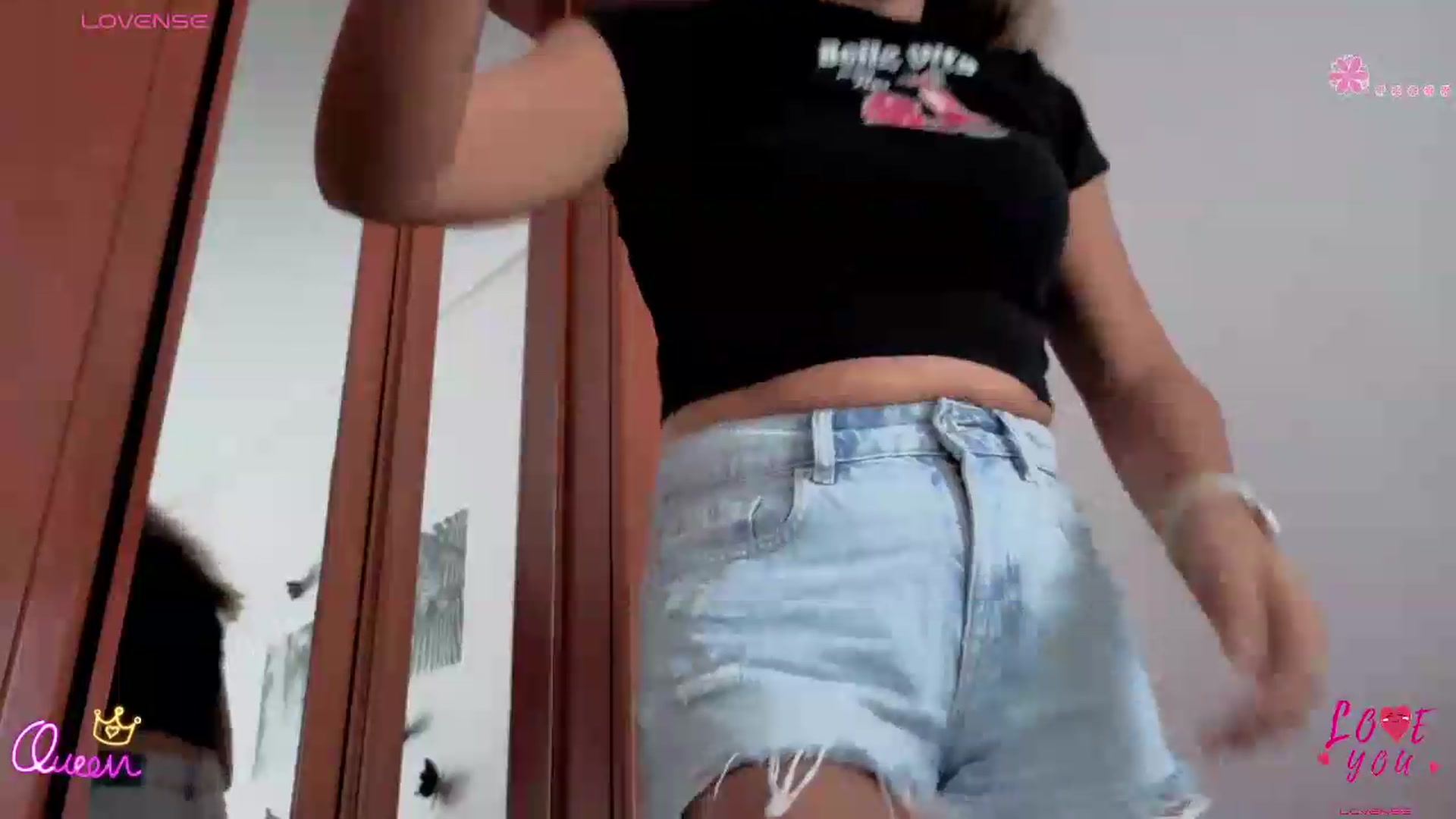 Gallery image thumbnail from Oxytocin's myfreecams stream on, 09/03/2026, 09:57 image 4 of 20
