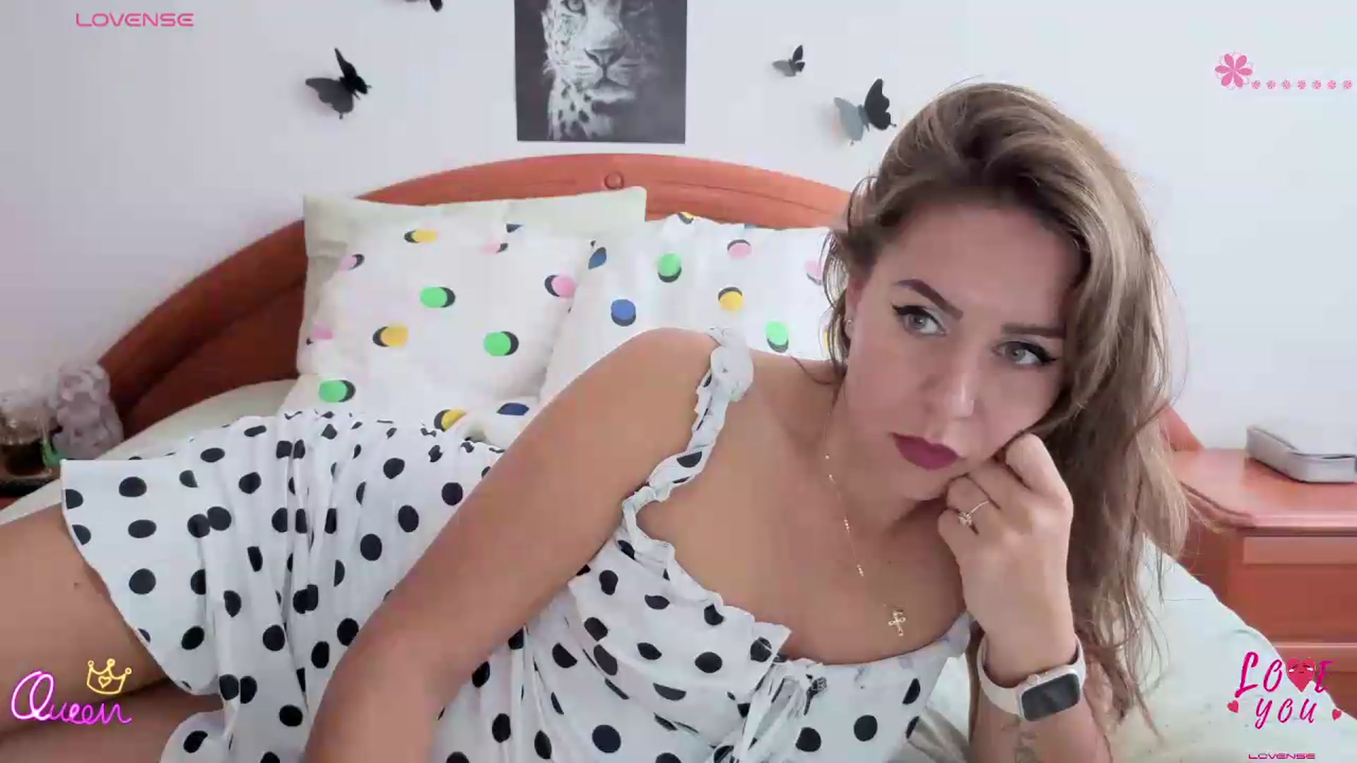 Gallery image thumbnail from Oxytocin's myfreecams stream on, 09/14/2026, 12:06 image 16 of 20