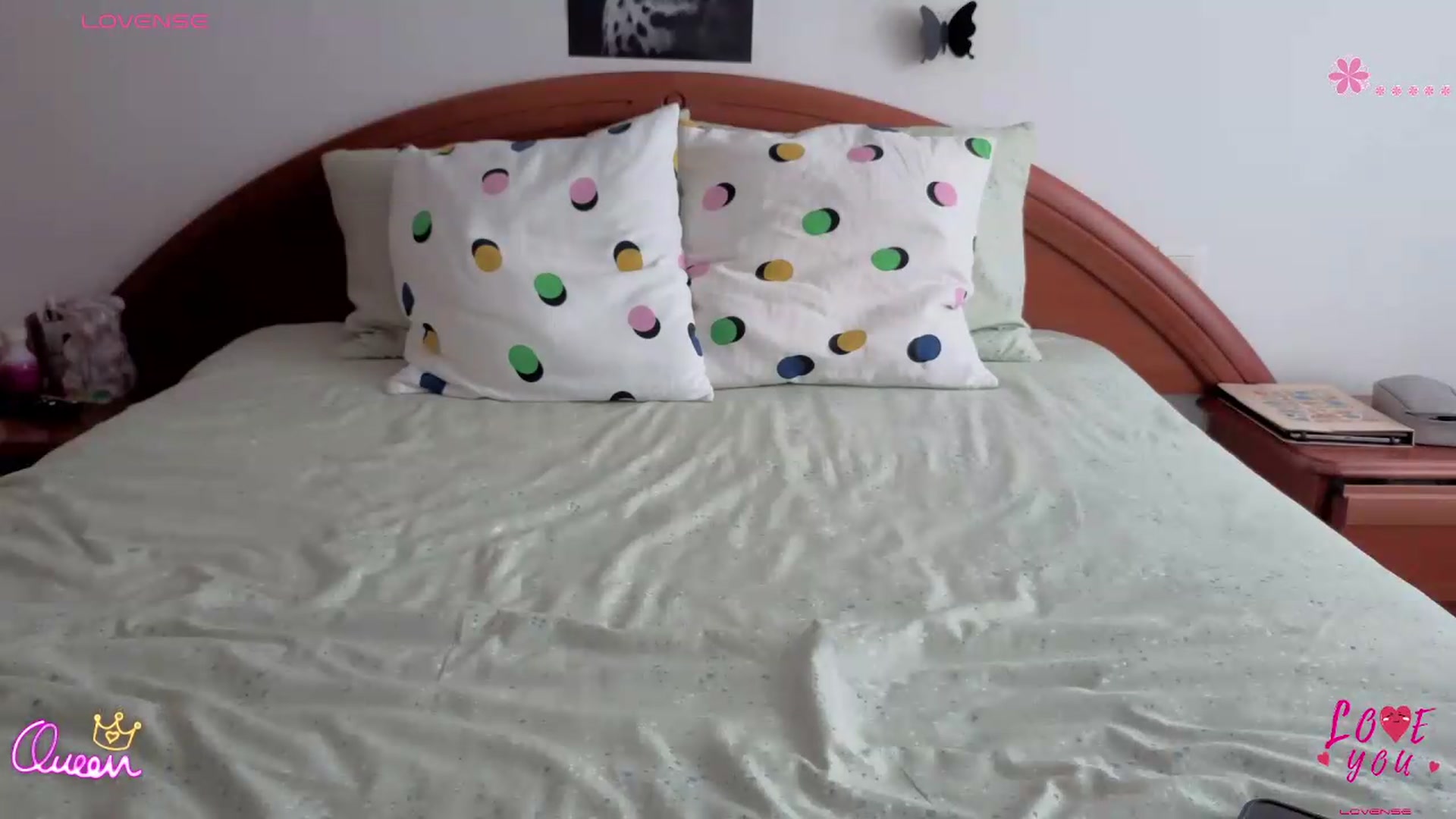 Gallery image thumbnail from Oxytocin's myfreecams stream on, 09/17/2026, 11:15 image 18 of 20