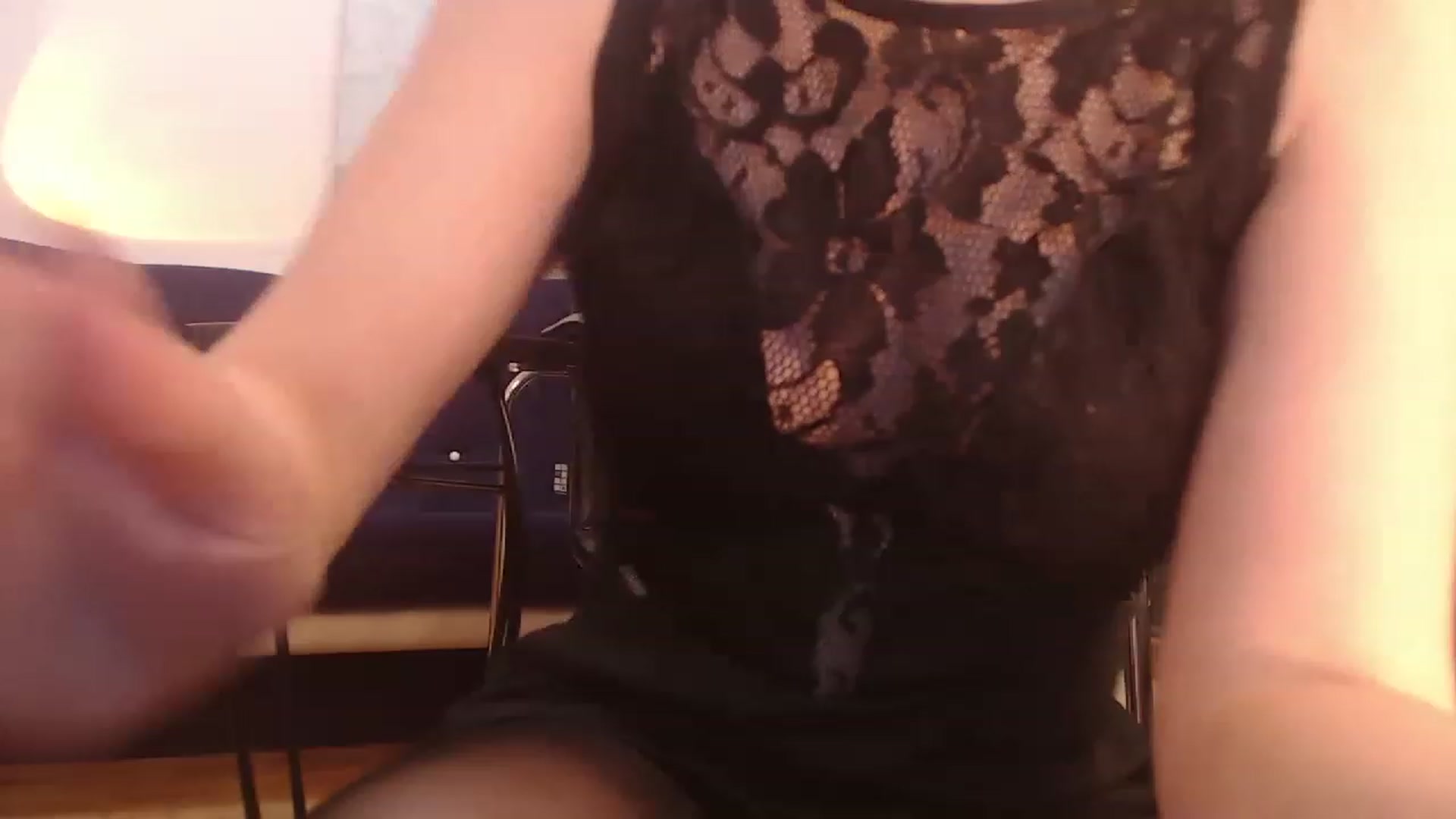Gallery image thumbnail from OzzyVal's myfreecams stream on, 11/18/2022, 23:24 image 9 of 20