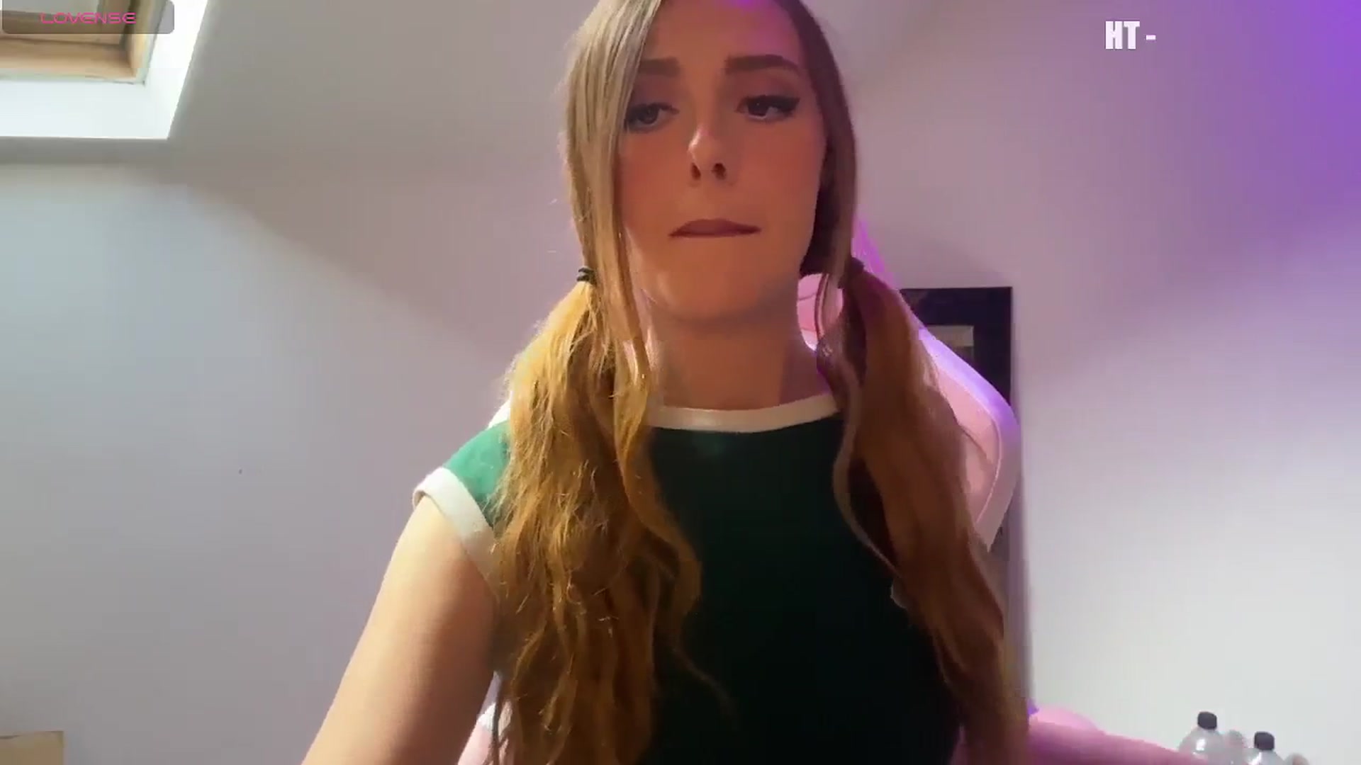 Gallery image thumbnail from P0LLY's myfreecams stream on, 09/18/2025, 10:16 image 4 of 20