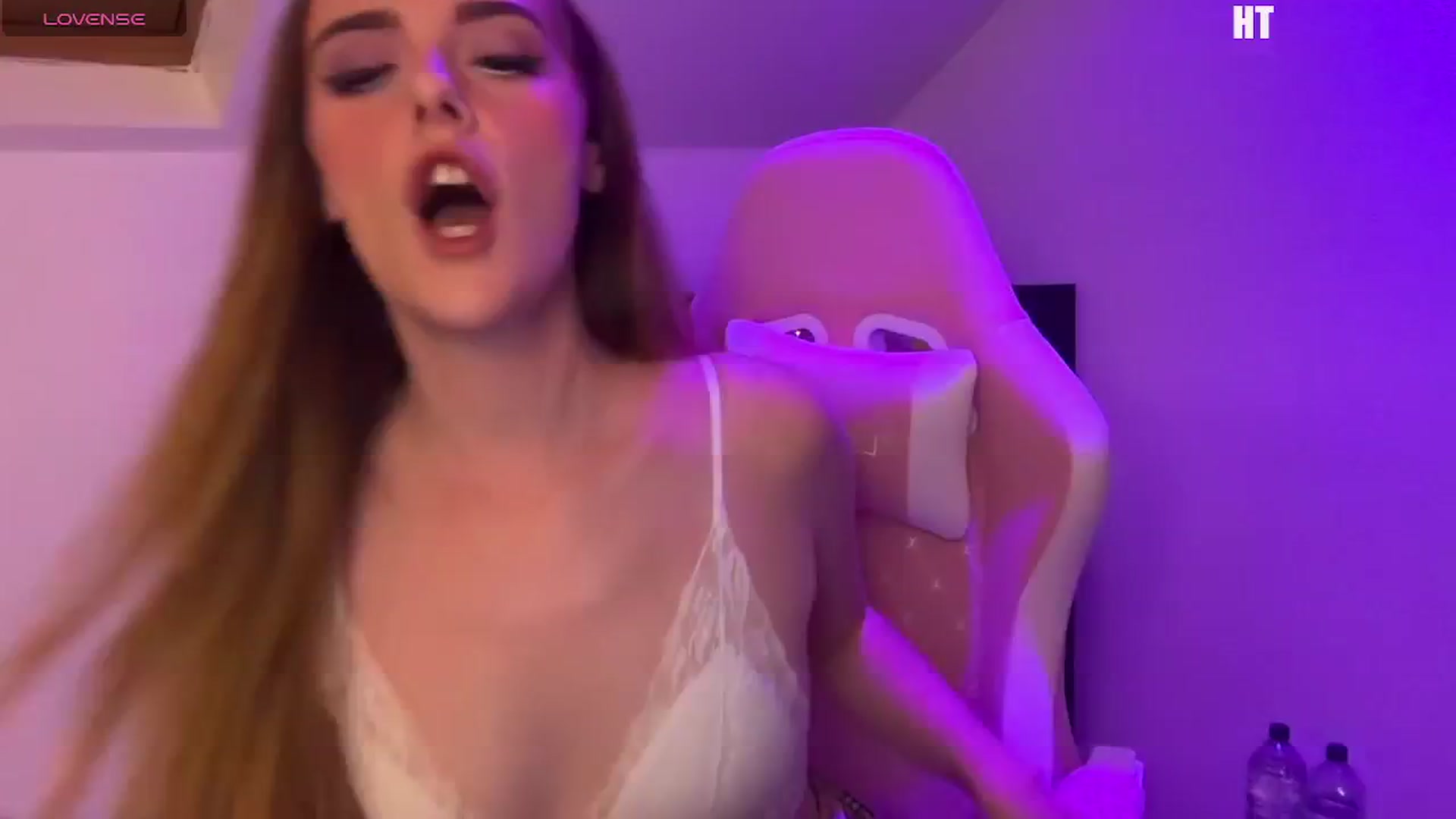 Gallery image thumbnail from P0LLY's myfreecams stream on, 09/20/2025, 20:46 image 13 of 20