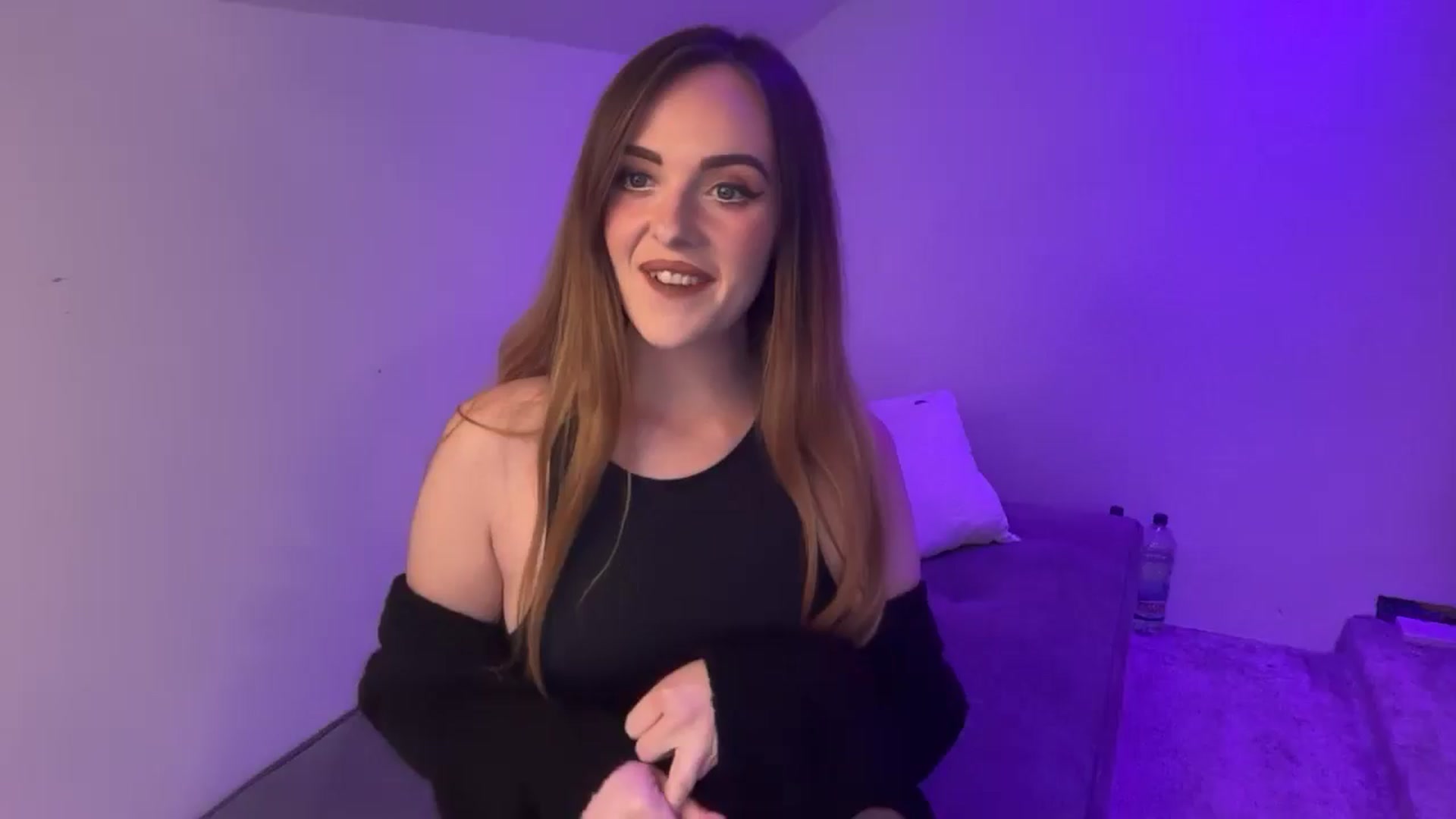 Gallery image thumbnail from P0LLY's myfreecams stream on, 11/11/2025, 12:57 image 5 of 20