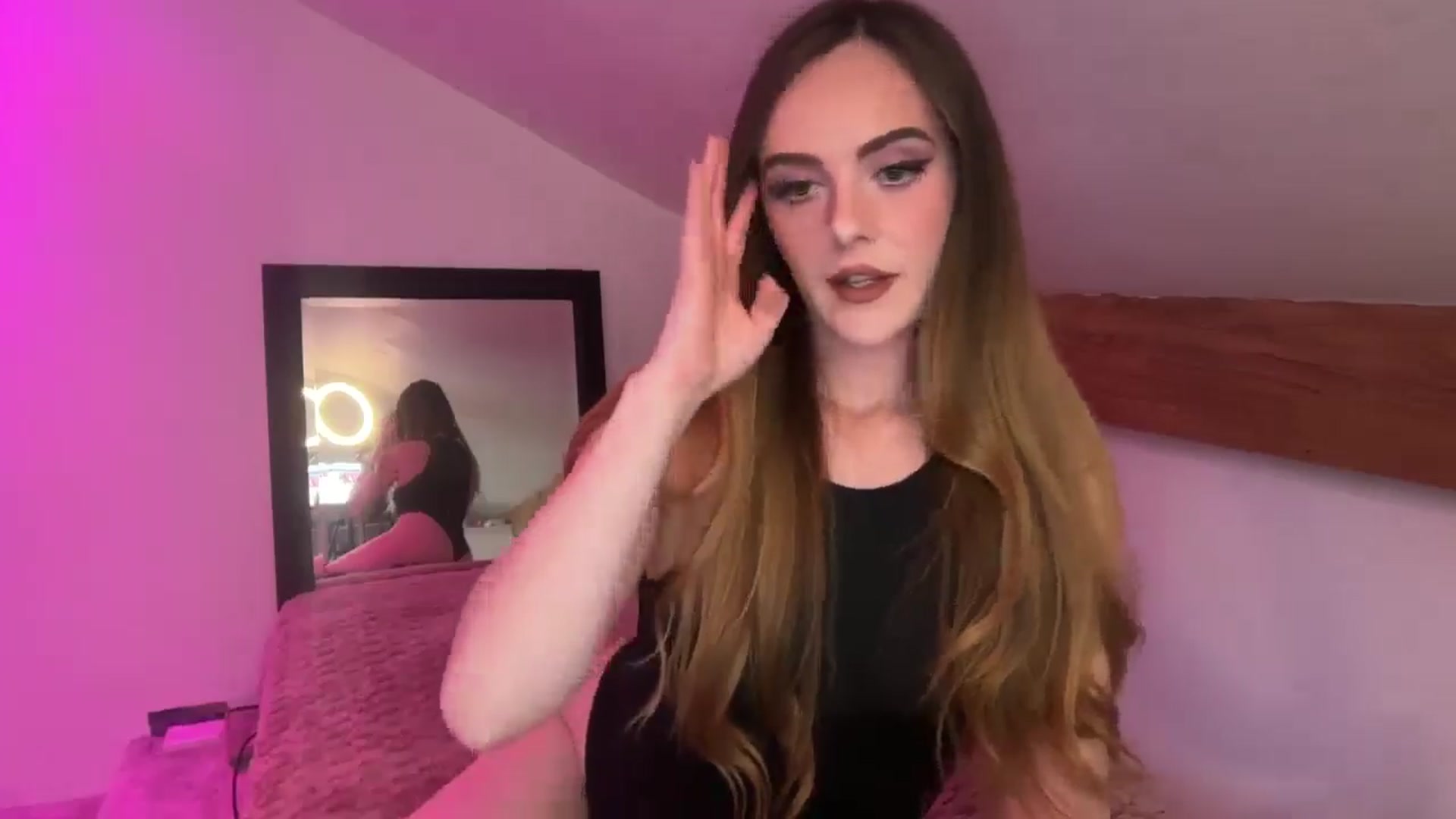 Gallery image thumbnail from P0LLY's myfreecams stream on, 12/04/2025, 12:28 image 14 of 20