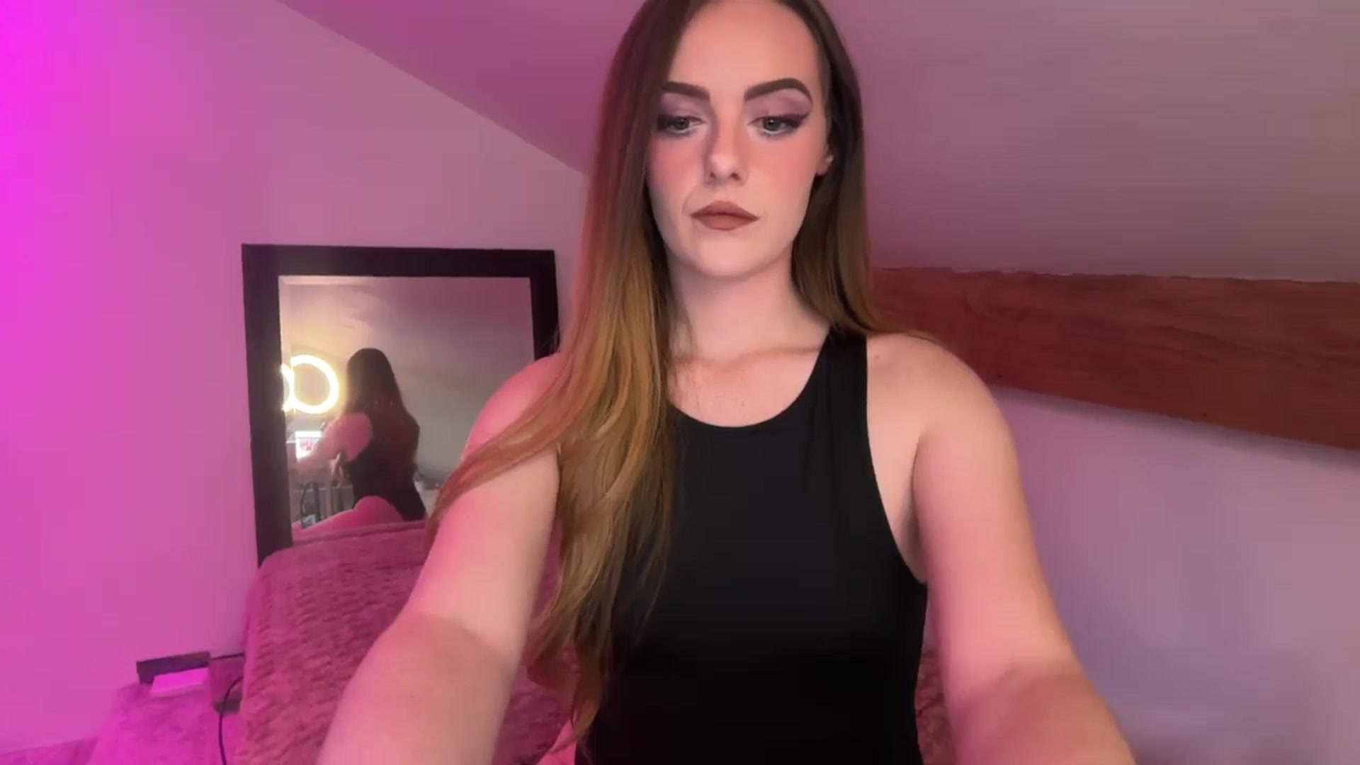 Gallery image thumbnail from P0LLY's myfreecams stream on, 12/04/2025, 12:28 image 18 of 20