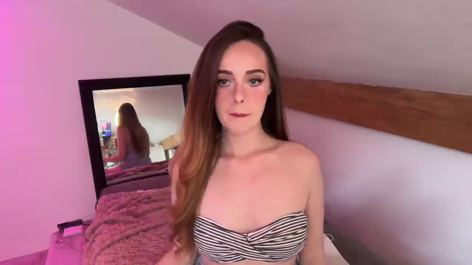 Gallery image thumbnail from P0LLY's myfreecams stream on, 02/11/2026, 12:59 image 18 of 20
