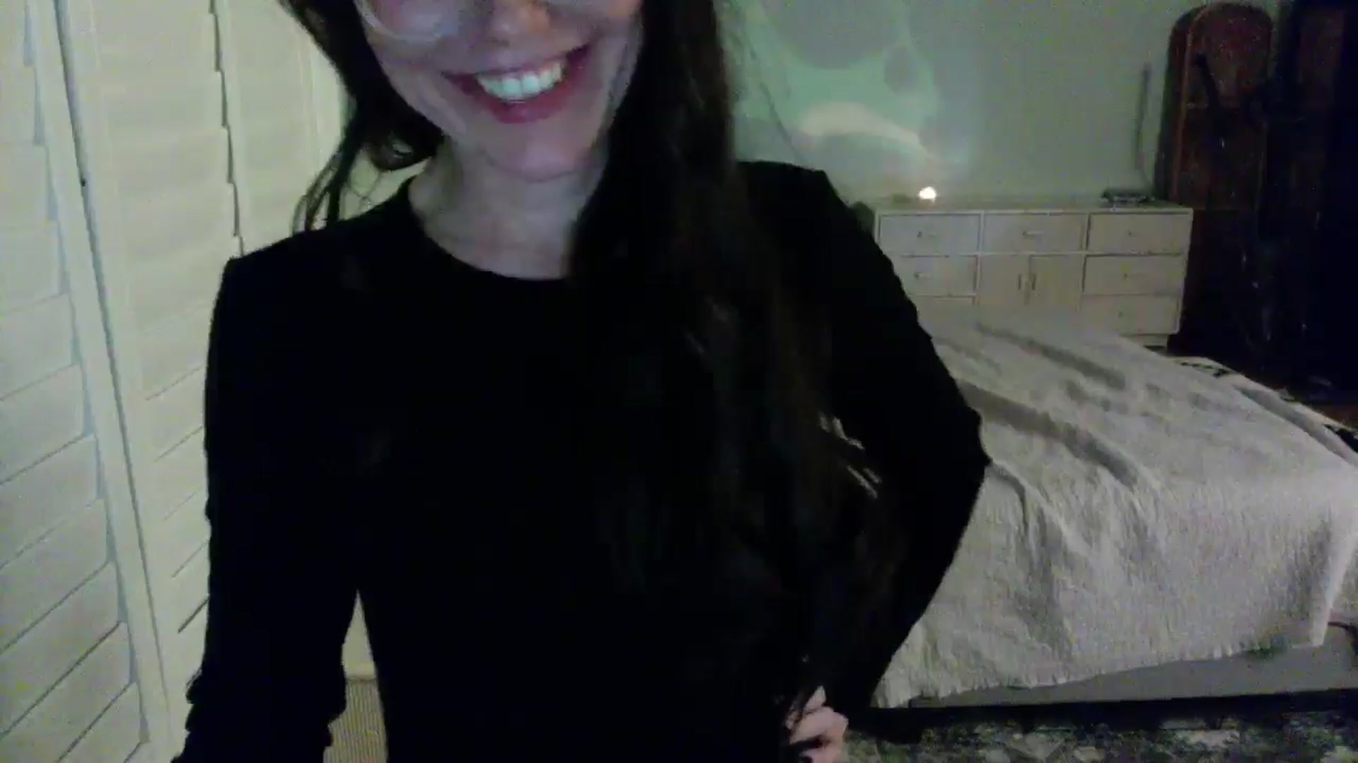Gallery image thumbnail from P0SIE's myfreecams stream on, 03/07/2025, 09:26 image 18 of 20