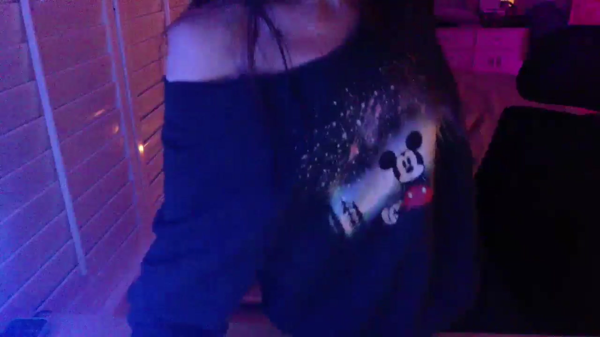 Gallery image thumbnail from P0SIE's myfreecams stream on, 03/24/2025, 04:22 image 20 of 20