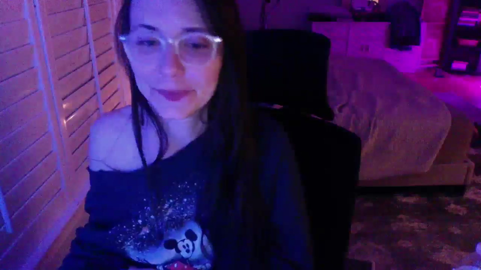 Gallery image thumbnail from P0SIE's myfreecams stream on, 03/24/2025, 05:22 image 17 of 20