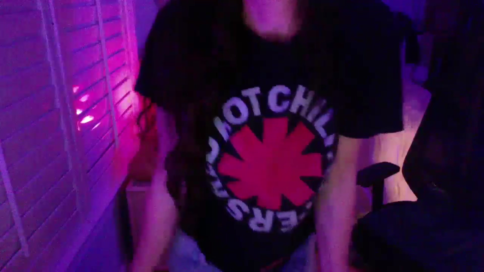 Gallery image thumbnail from P0SIE's myfreecams stream on, 04/06/2025, 09:14 image 11 of 20