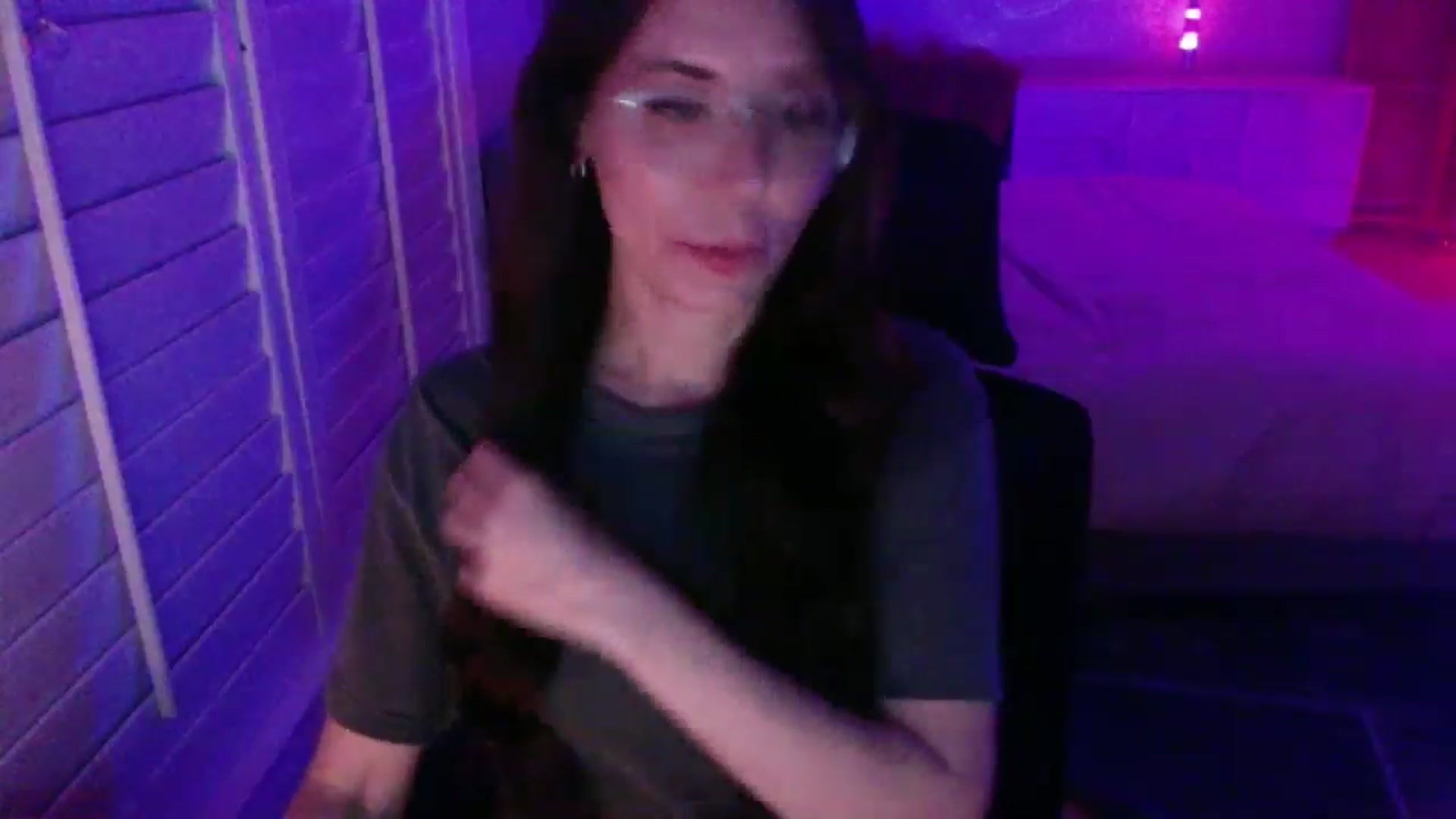 Gallery image thumbnail from P0SIE's myfreecams stream on, 04/13/2025, 03:10 image 19 of 20