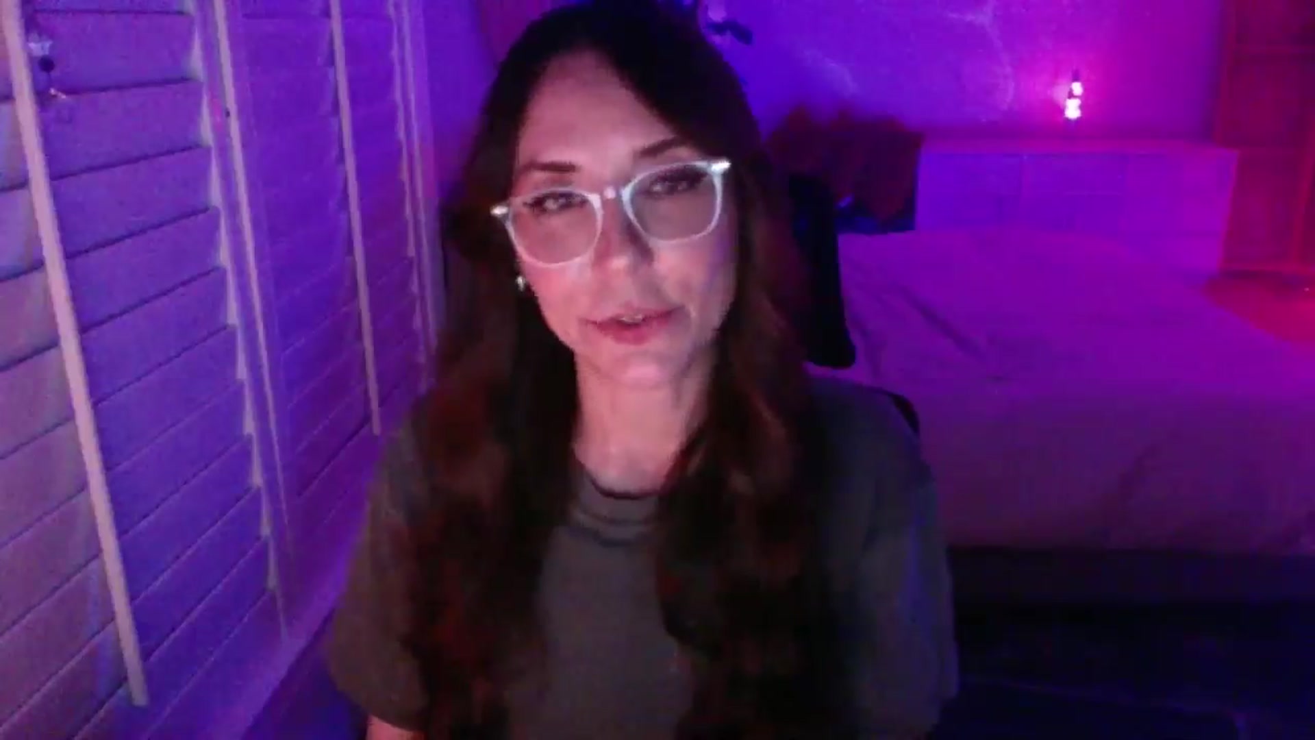 Gallery image thumbnail from P0SIE's myfreecams stream on, 04/13/2025, 03:10 image 3 of 20