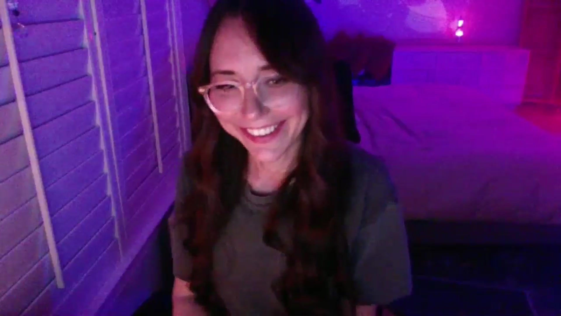 Gallery image thumbnail from P0SIE's myfreecams stream on, 04/13/2025, 03:10 image 4 of 20