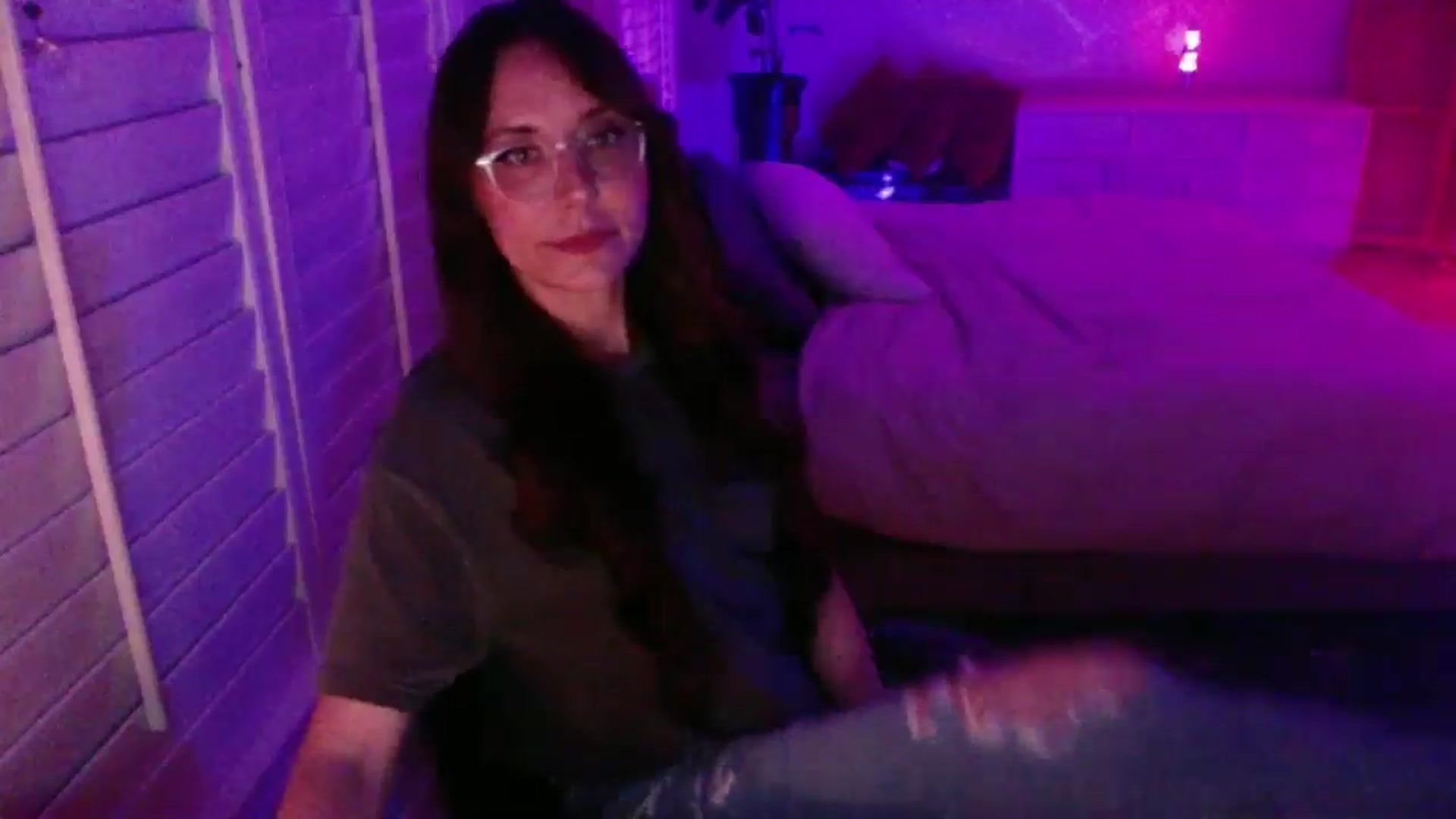 Gallery image thumbnail from P0SIE's myfreecams stream on, 04/13/2025, 03:10 image 7 of 20