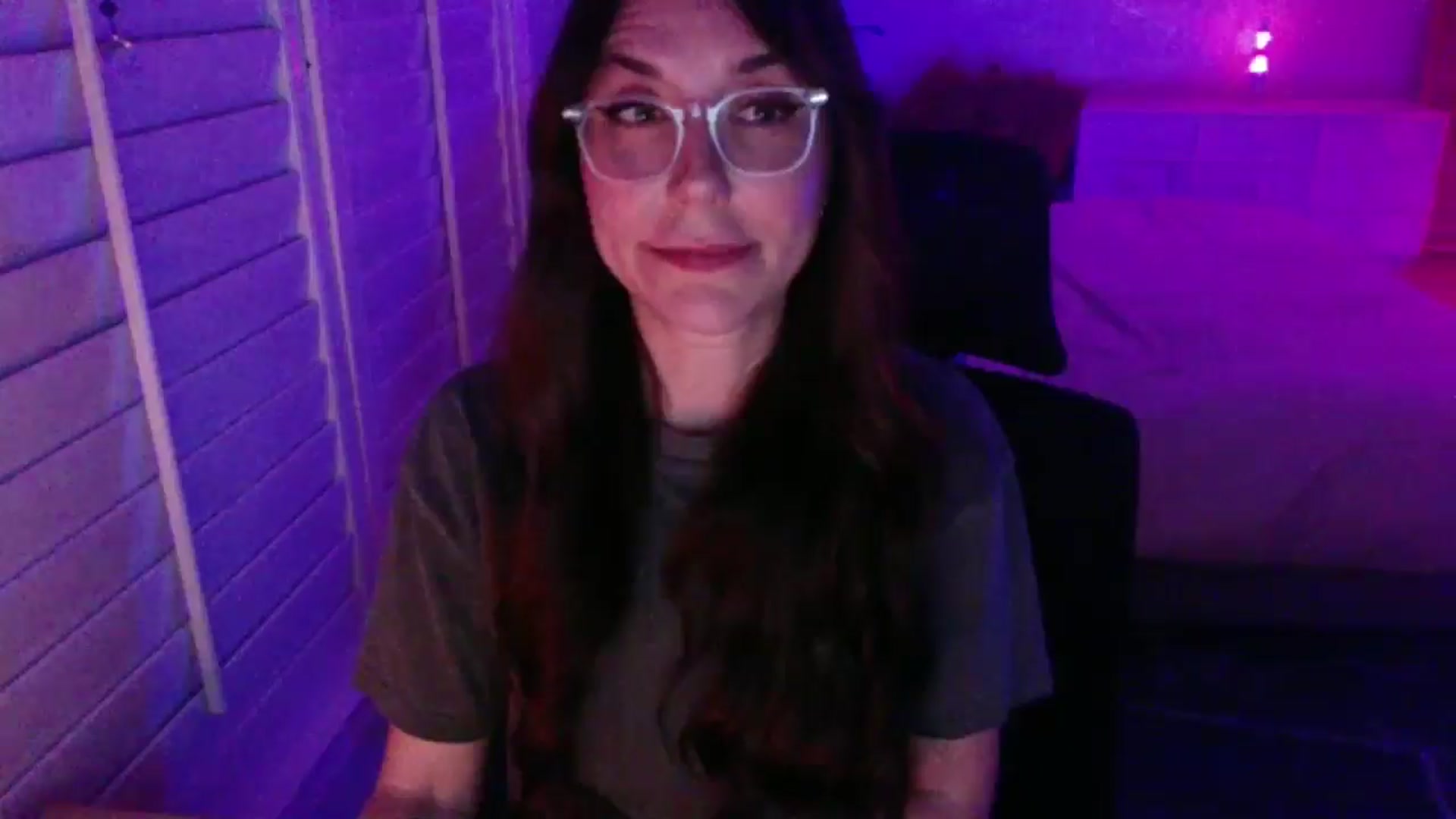 Gallery image thumbnail from P0SIE's myfreecams stream on, 04/13/2025, 03:10 image 8 of 20