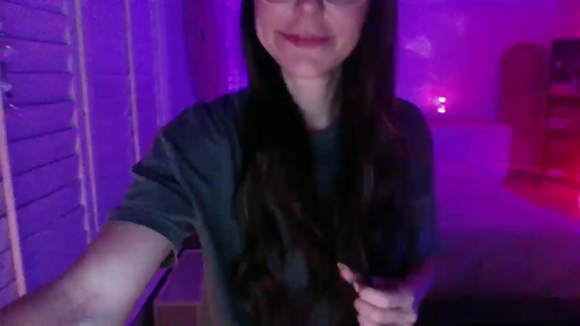 Gallery image thumbnail from P0SIE's myfreecams stream on, 04/13/2025, 03:10 image 16 of 20