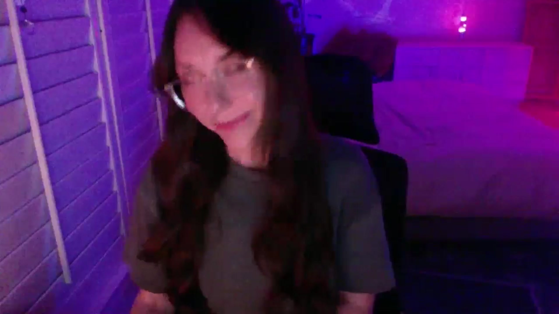 Gallery image thumbnail from P0SIE's myfreecams stream on, 04/13/2025, 03:10 image 12 of 20