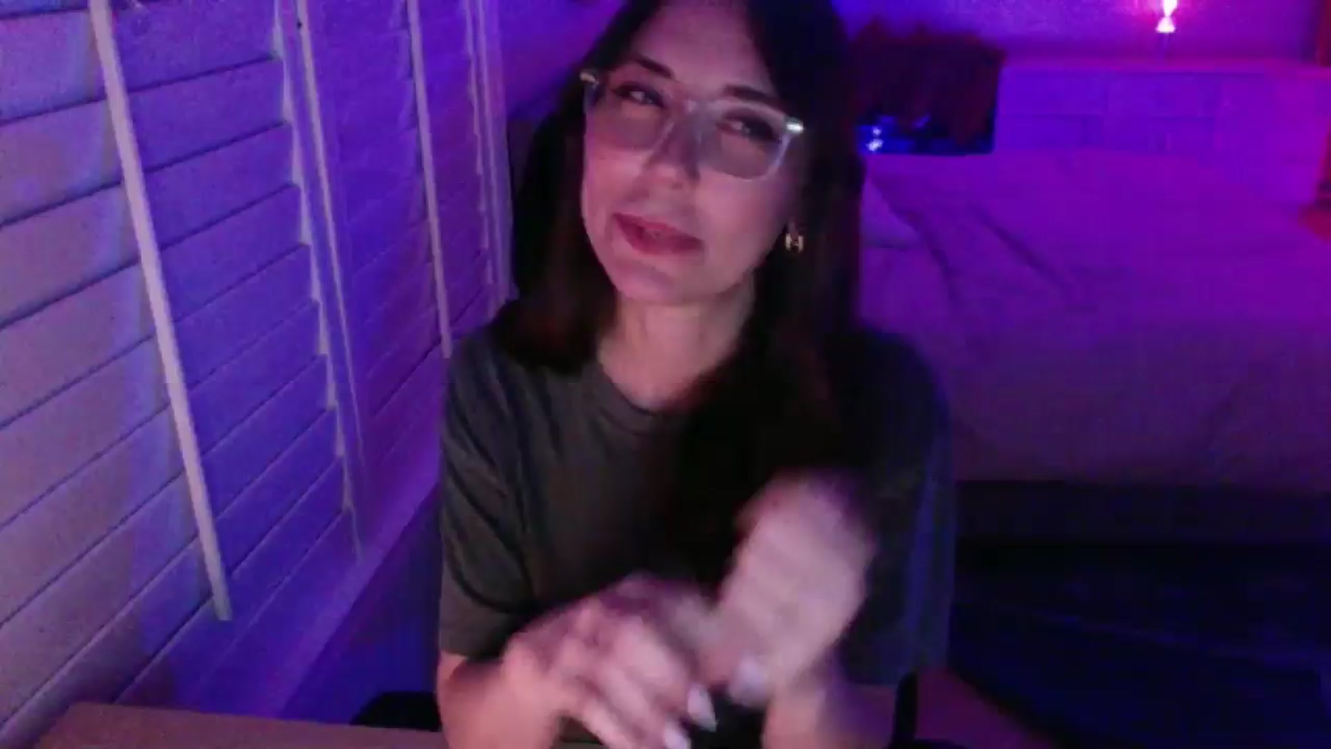 Gallery image thumbnail from P0SIE's myfreecams stream on, 04/13/2025, 03:41 image 1 of 20