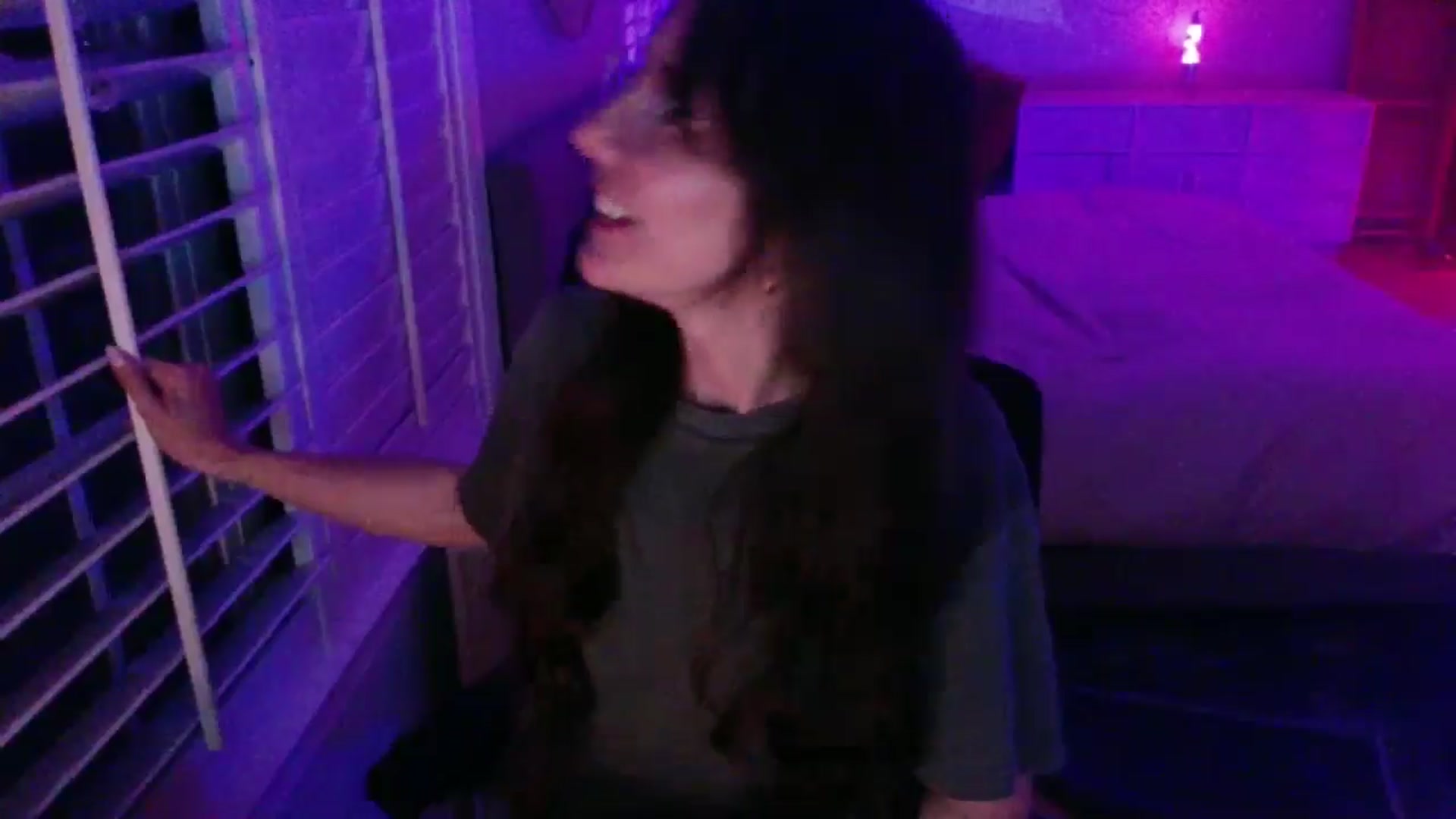 Gallery image thumbnail from P0SIE's myfreecams stream on, 04/13/2025, 03:41 image 14 of 20