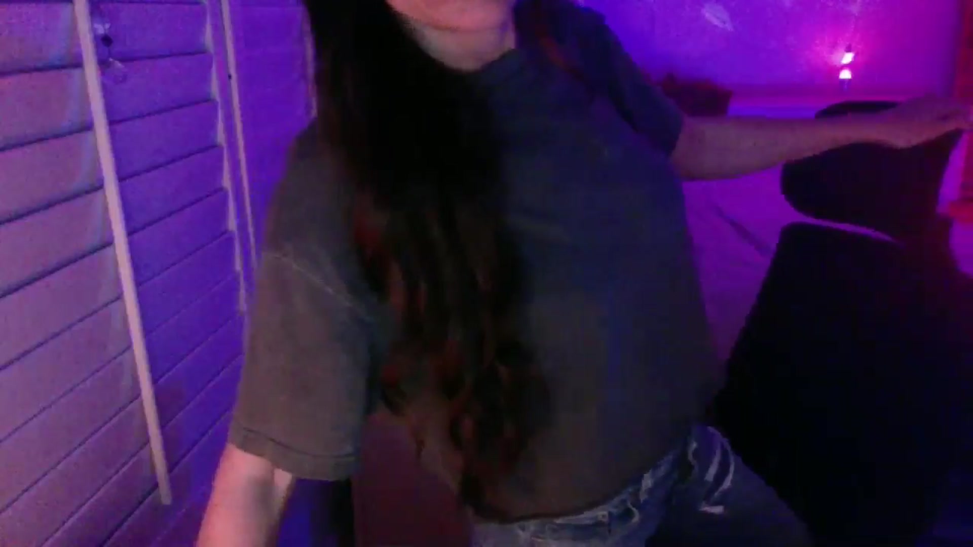 Gallery image thumbnail from P0SIE's myfreecams stream on, 04/13/2025, 03:41 image 11 of 20