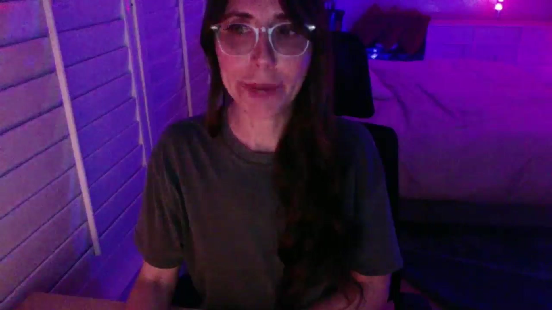 Gallery image thumbnail from P0SIE's myfreecams stream on, 04/13/2025, 04:31 image 20 of 20