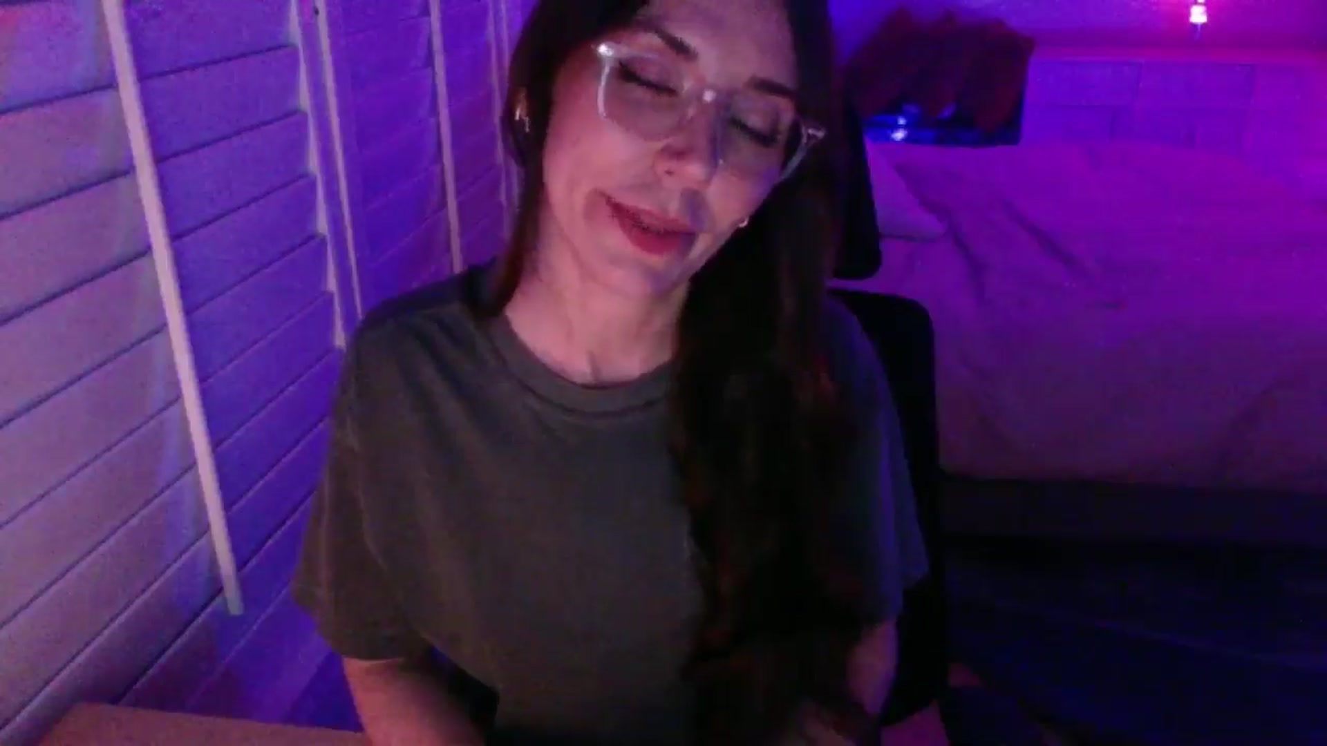Gallery image thumbnail from P0SIE's myfreecams stream on, 04/13/2025, 04:31 image 19 of 20