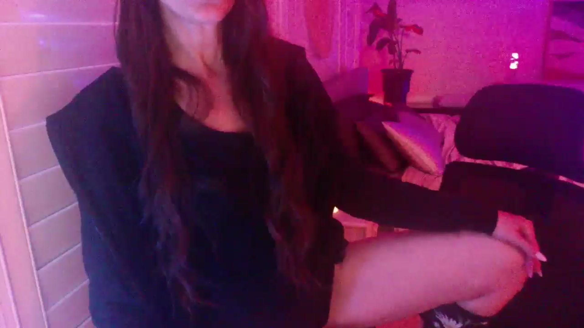 Gallery image thumbnail from P0SIE's myfreecams stream on, 05/04/2025, 09:53 image 5 of 20