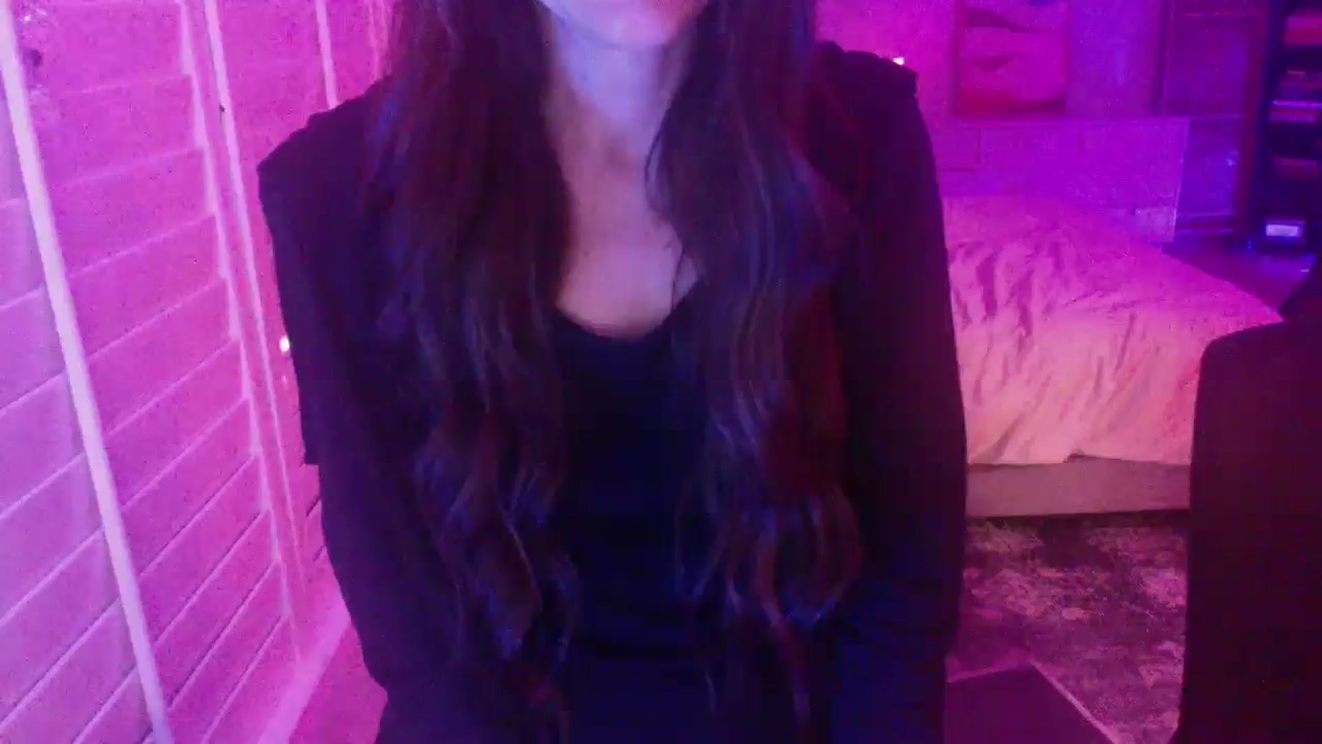 Gallery image thumbnail from P0SIE's myfreecams stream on, 05/04/2025, 09:53 image 18 of 20