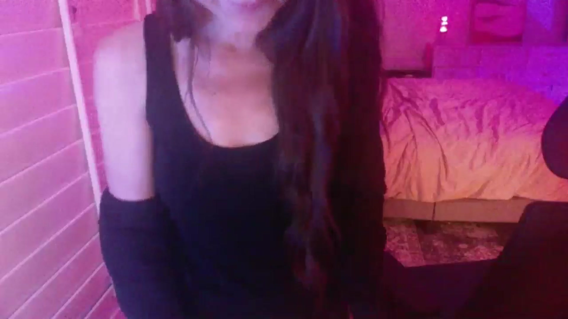 Gallery image thumbnail from P0SIE's myfreecams stream on, 05/04/2025, 09:53 image 2 of 20