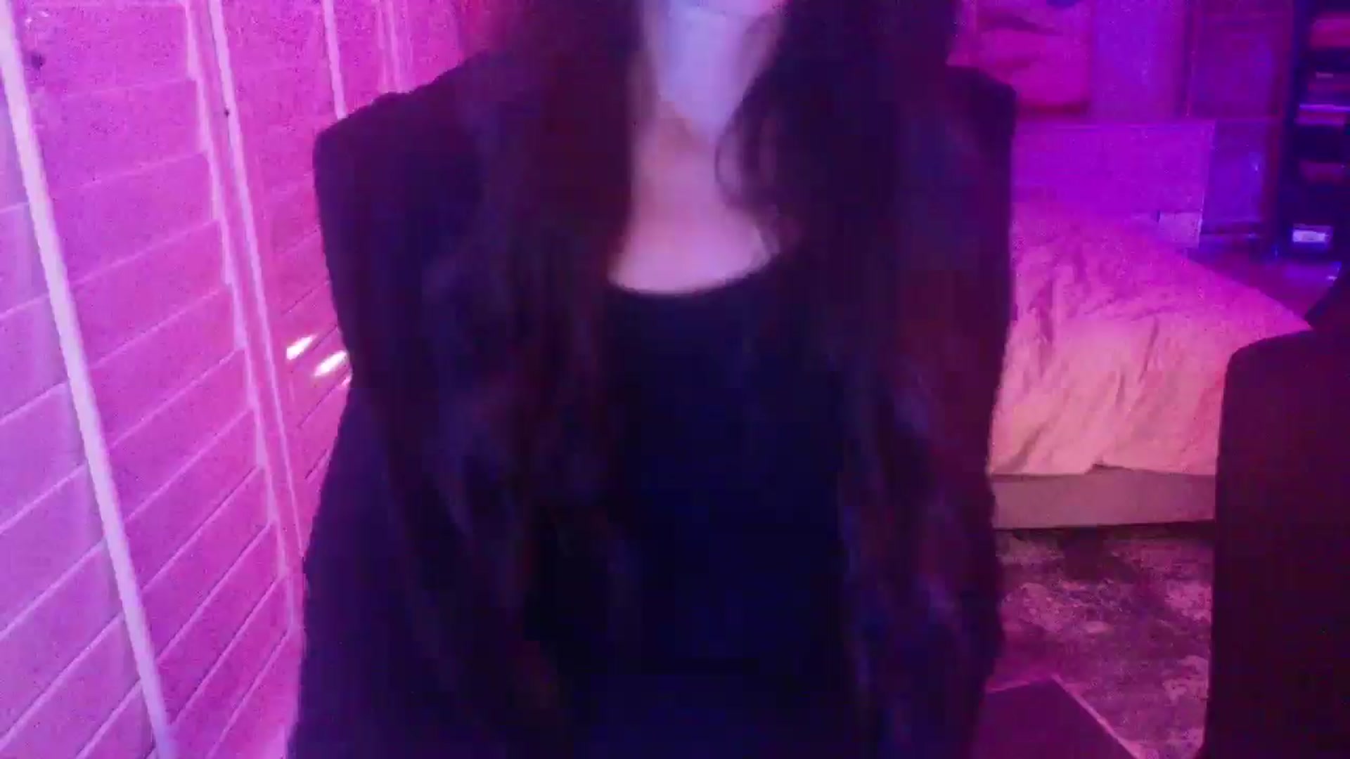 Gallery image thumbnail from P0SIE's myfreecams stream on, 05/04/2025, 09:53 image 19 of 20