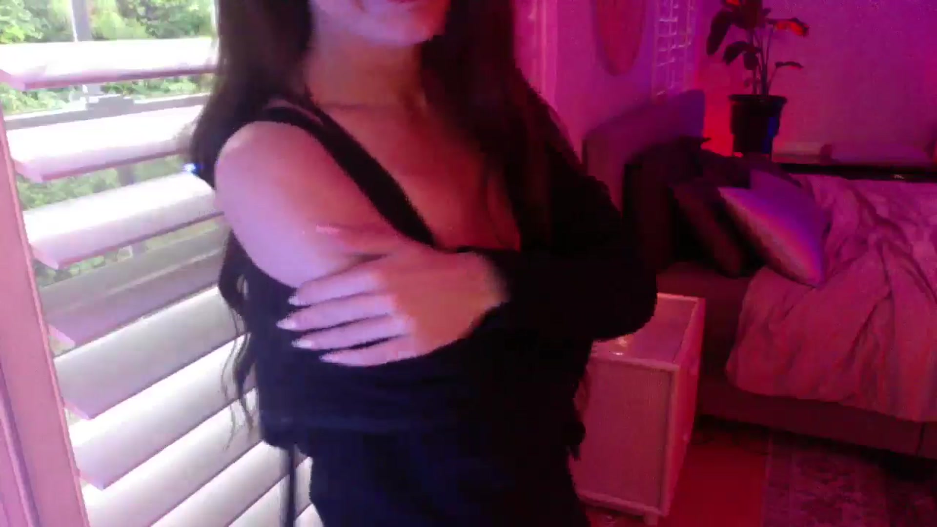 Gallery image thumbnail from P0SIE's myfreecams stream on, 05/04/2025, 11:11 image 20 of 20