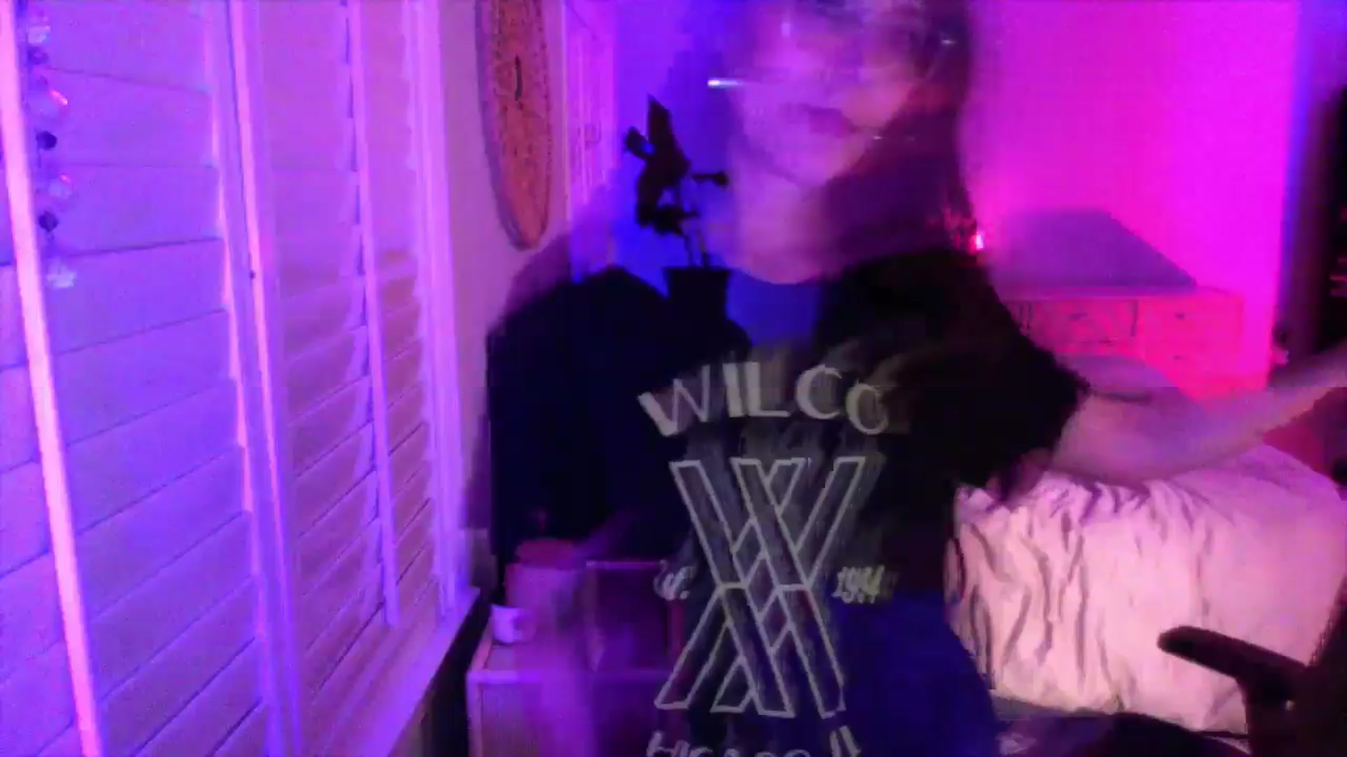 Gallery image thumbnail from P0SIE's myfreecams stream on, 06/01/2025, 08:18 image 4 of 20
