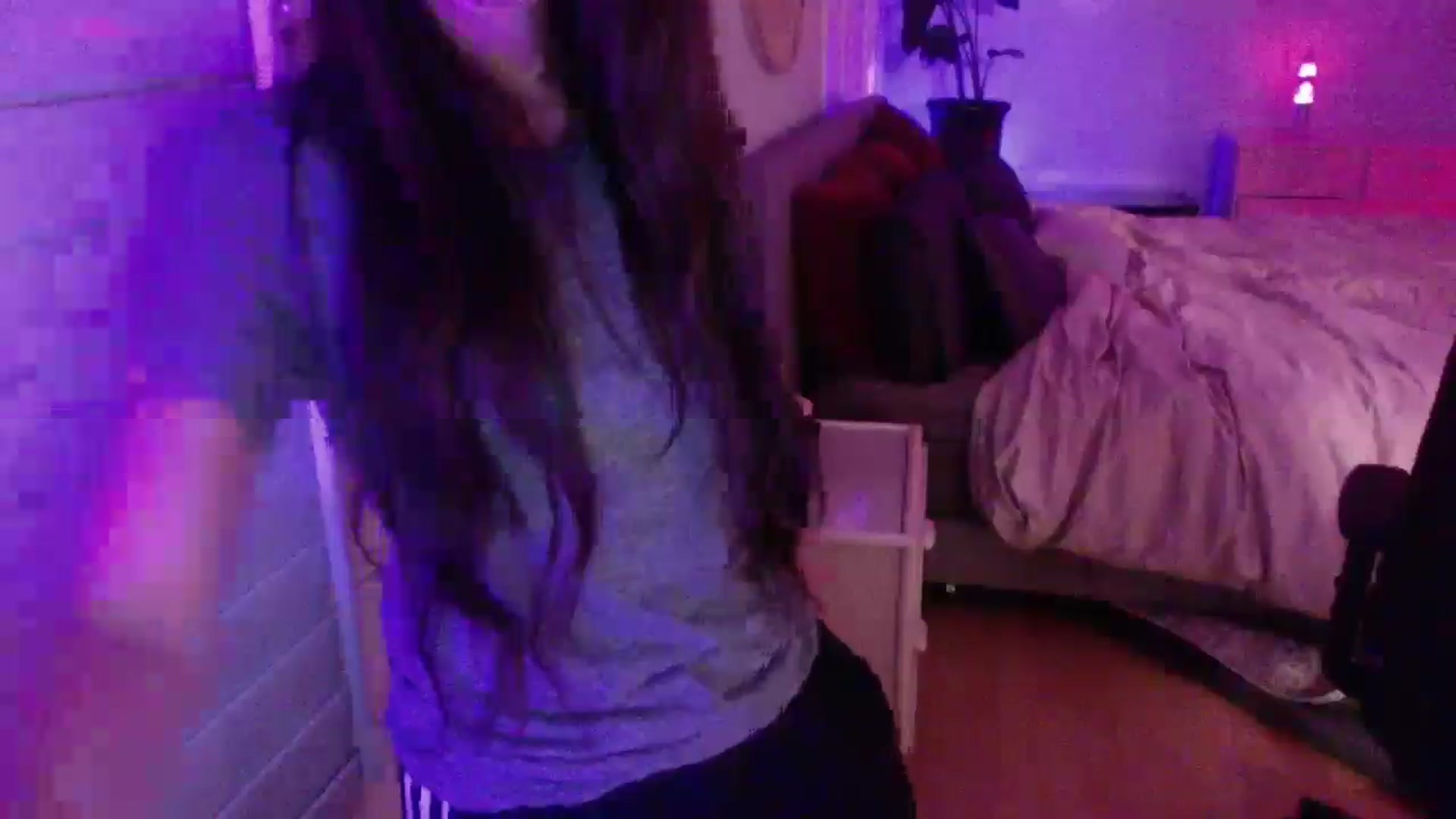 Gallery image thumbnail from P0SIE's myfreecams stream on, 06/01/2025, 08:53 image 16 of 20