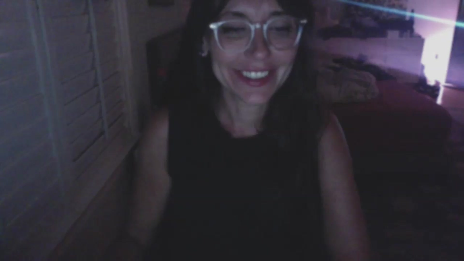 Gallery image thumbnail from P0SIE's myfreecams stream on, 06/21/2026, 08:11 image 16 of 20