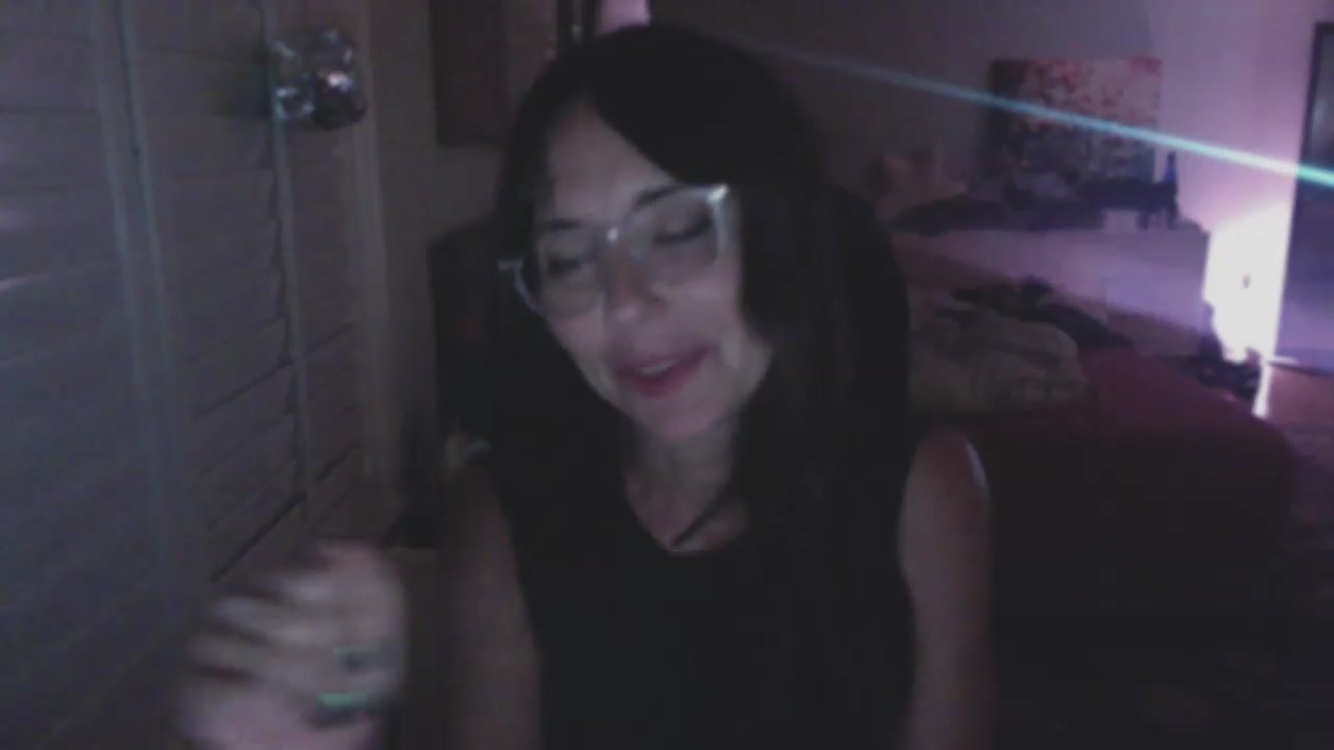 Gallery image thumbnail from P0SIE's myfreecams stream on, 06/21/2026, 08:11 image 9 of 20