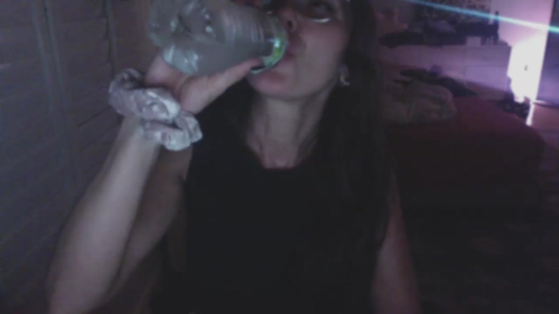 Gallery image thumbnail from P0SIE's myfreecams stream on, 06/21/2026, 08:11 image 15 of 20
