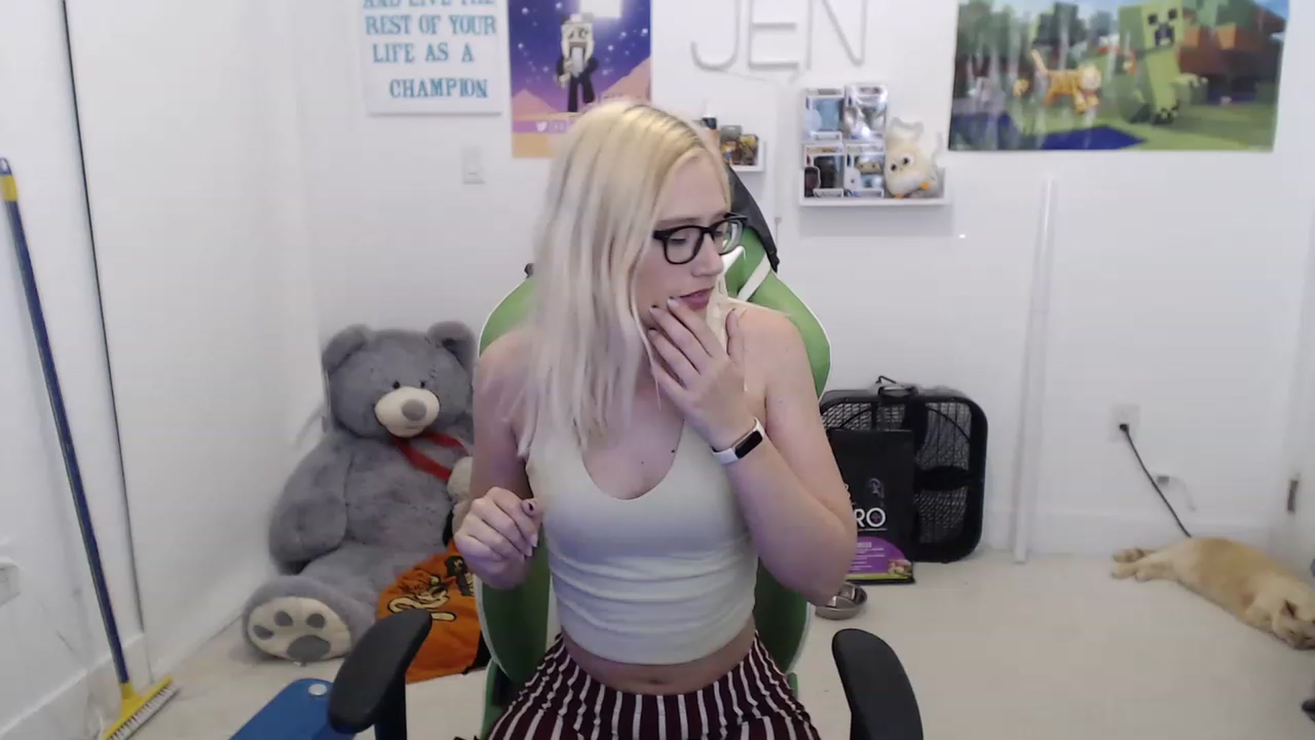 Gallery image thumbnail from PAWG_Champ's myfreecams stream on, 01/28/2023, 05:47 image 9 of 20