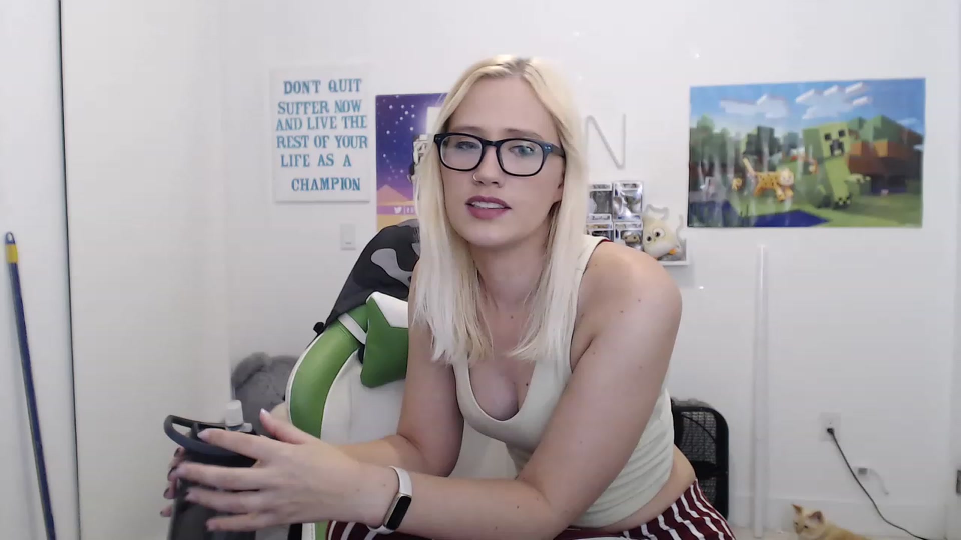 Gallery image thumbnail from PAWG_Champ's myfreecams stream on, 01/28/2023, 05:47 image 3 of 20