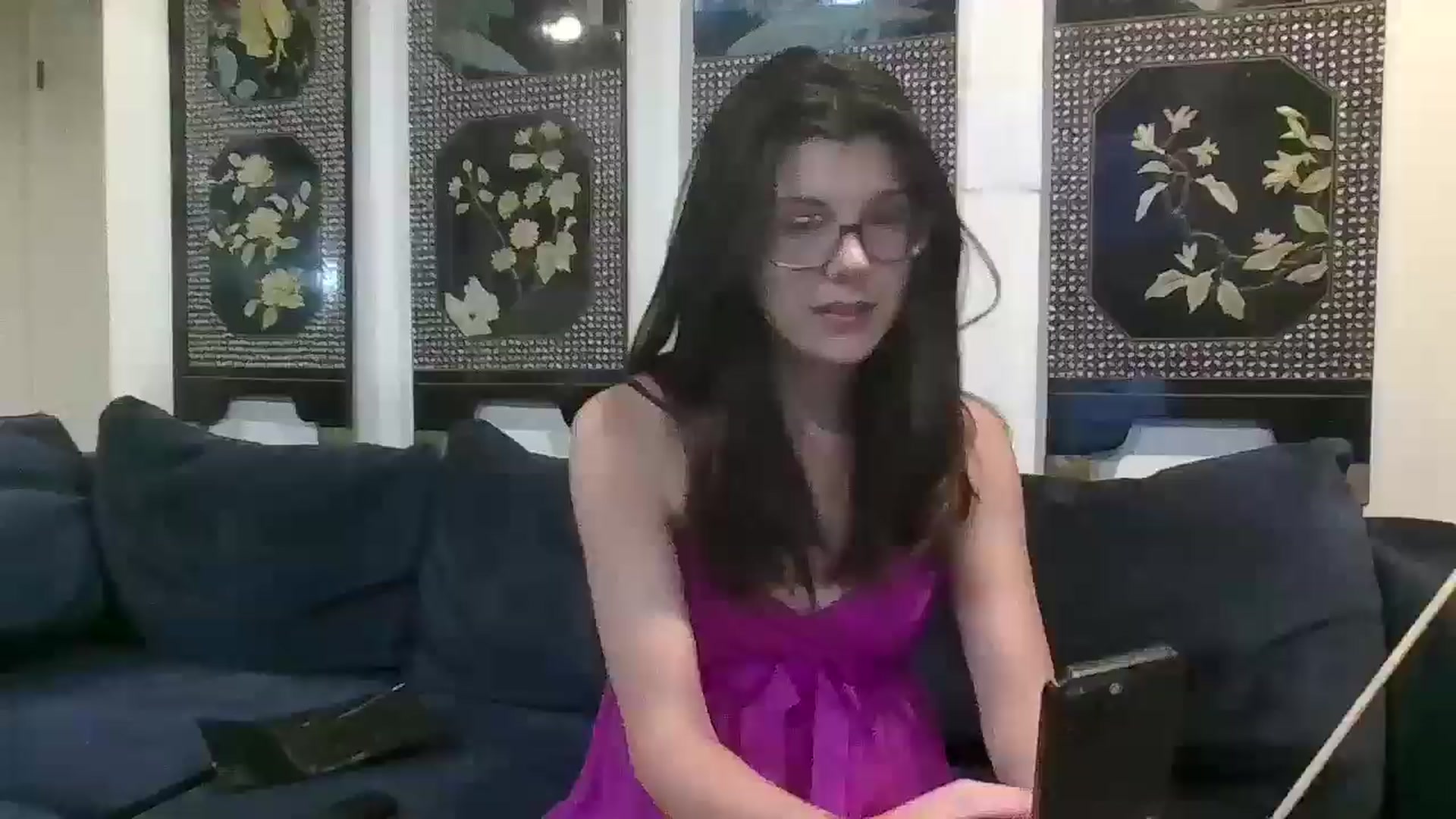 Gallery image thumbnail from PBasedPunk's myfreecams stream on, 06/15/2025, 15:32 image 15 of 20